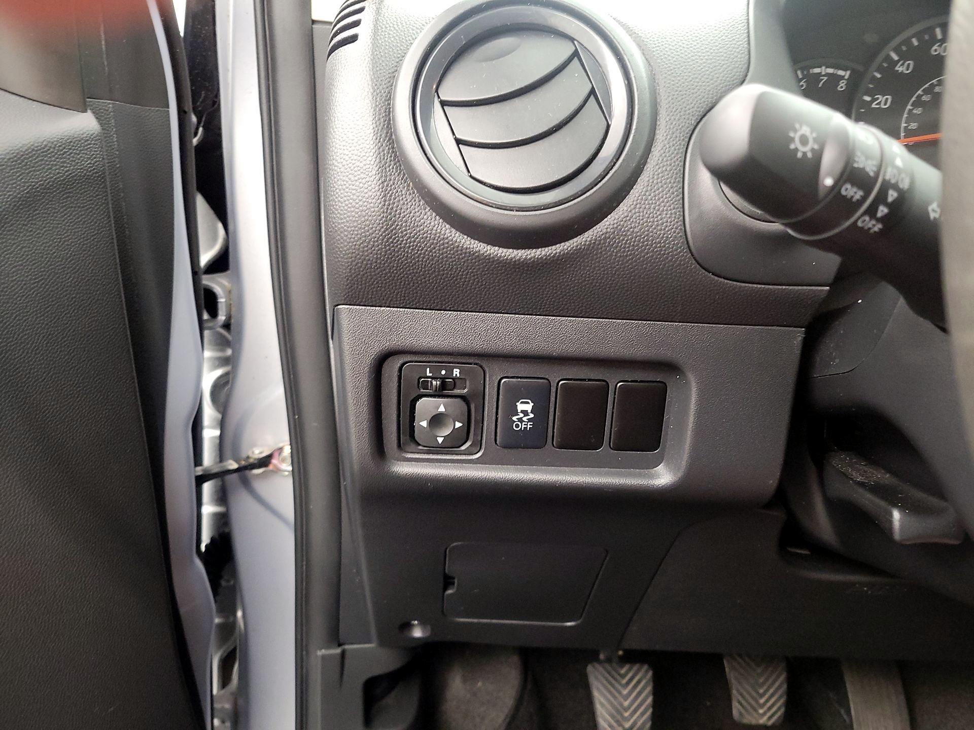 Thumbnail: 2018 Mitsubishi Mirage G4 - 13