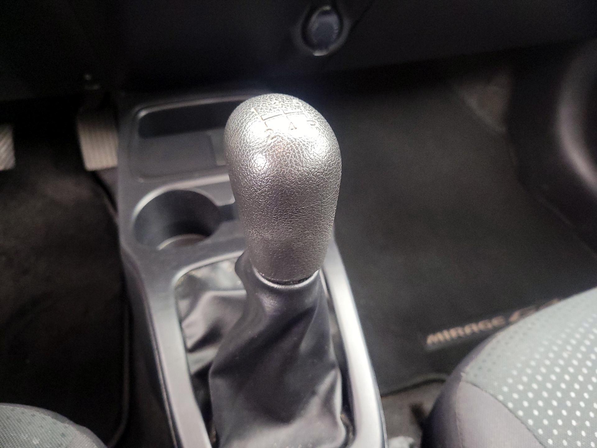 Thumbnail: 2018 Mitsubishi Mirage G4 - 17