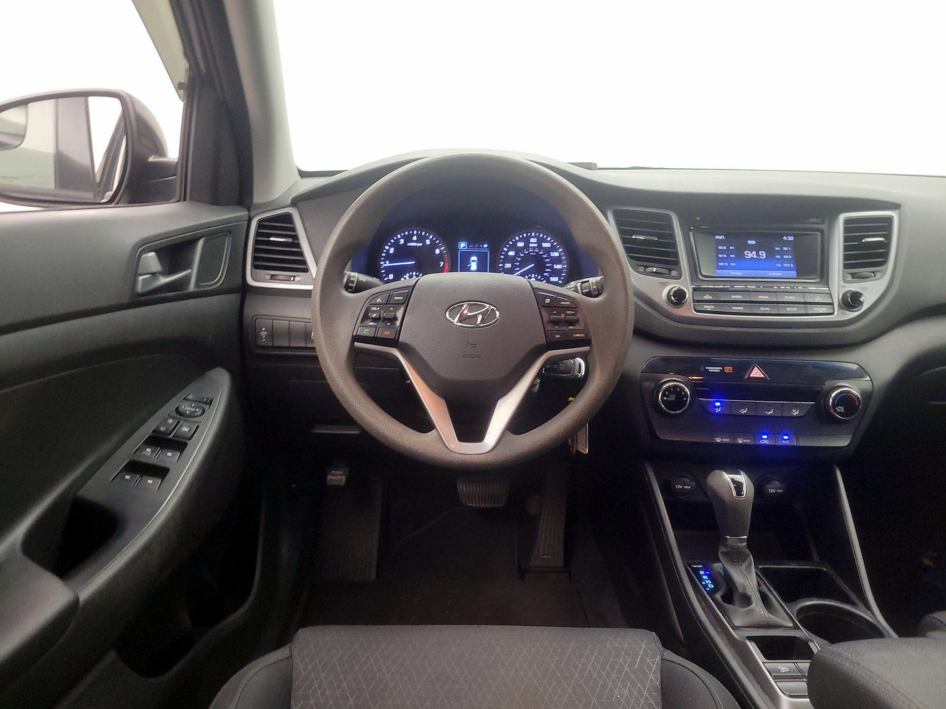 Thumbnail: 2017 Hyundai Tucson - 10