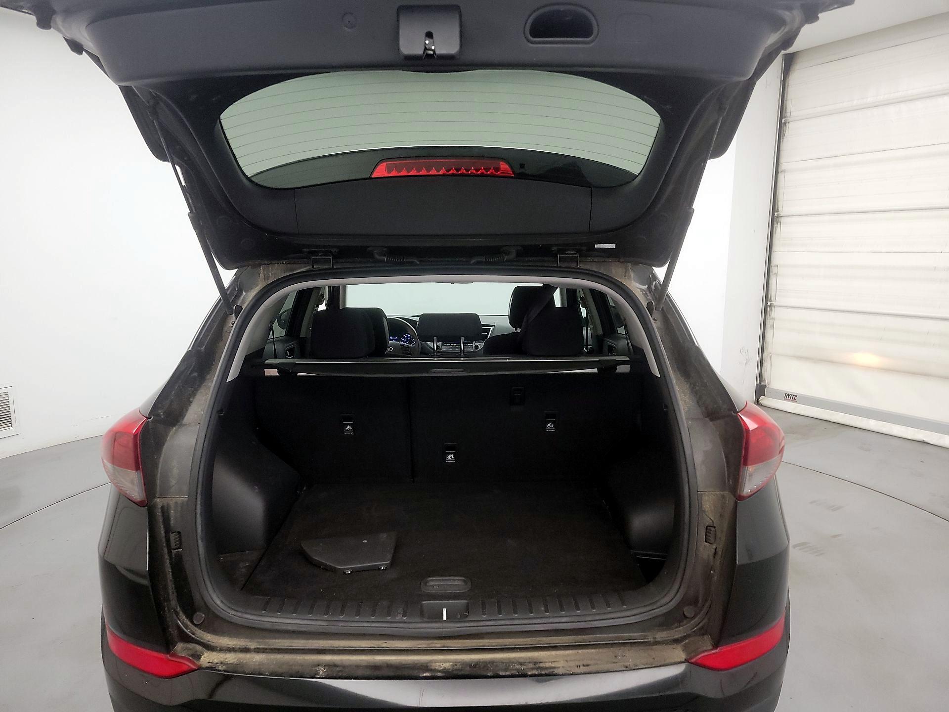 Thumbnail: 2017 Hyundai Tucson - 16