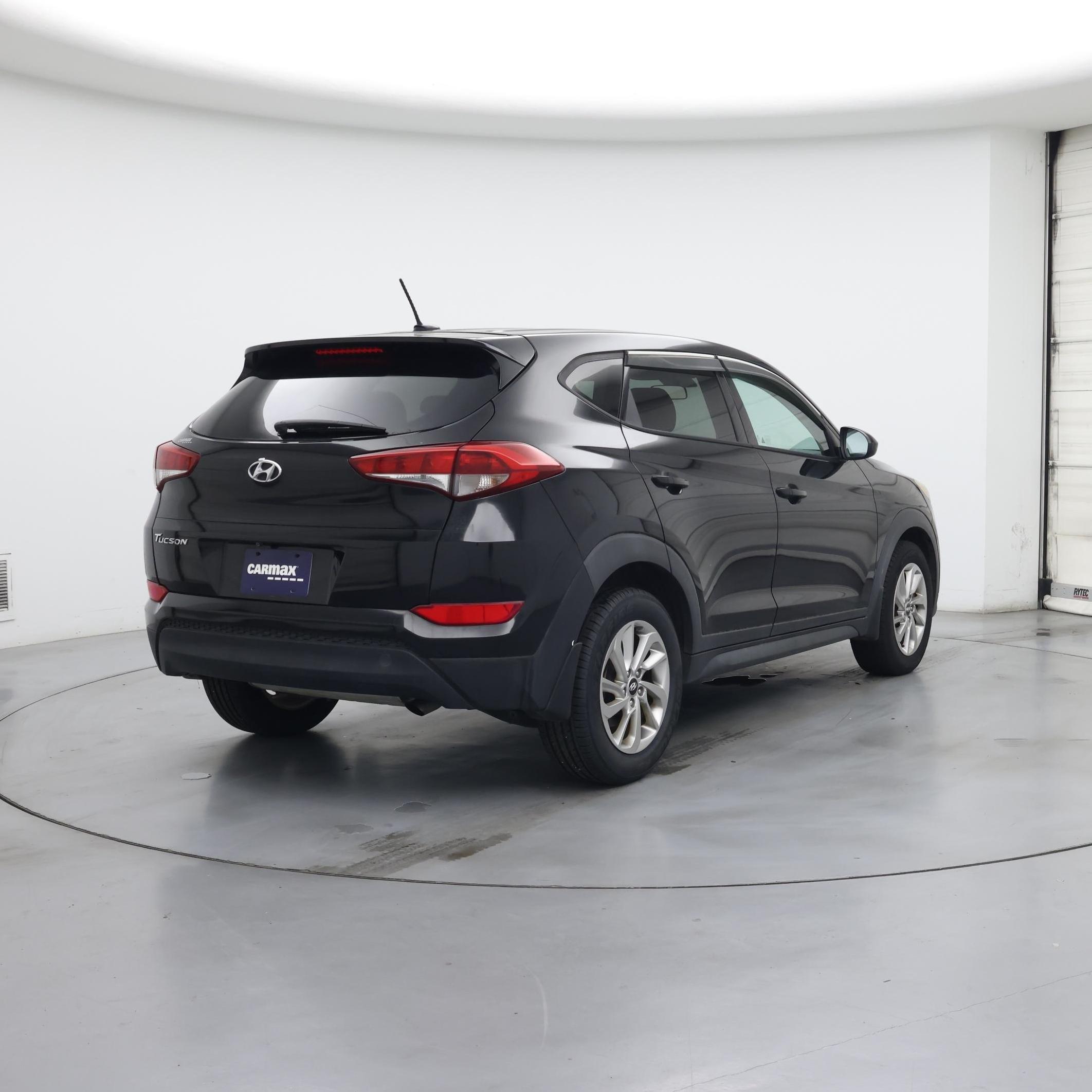 Thumbnail: 2017 Hyundai Tucson - 8