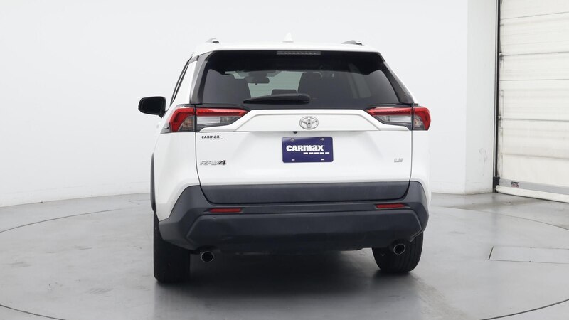 2020 Toyota RAV4 LE 6