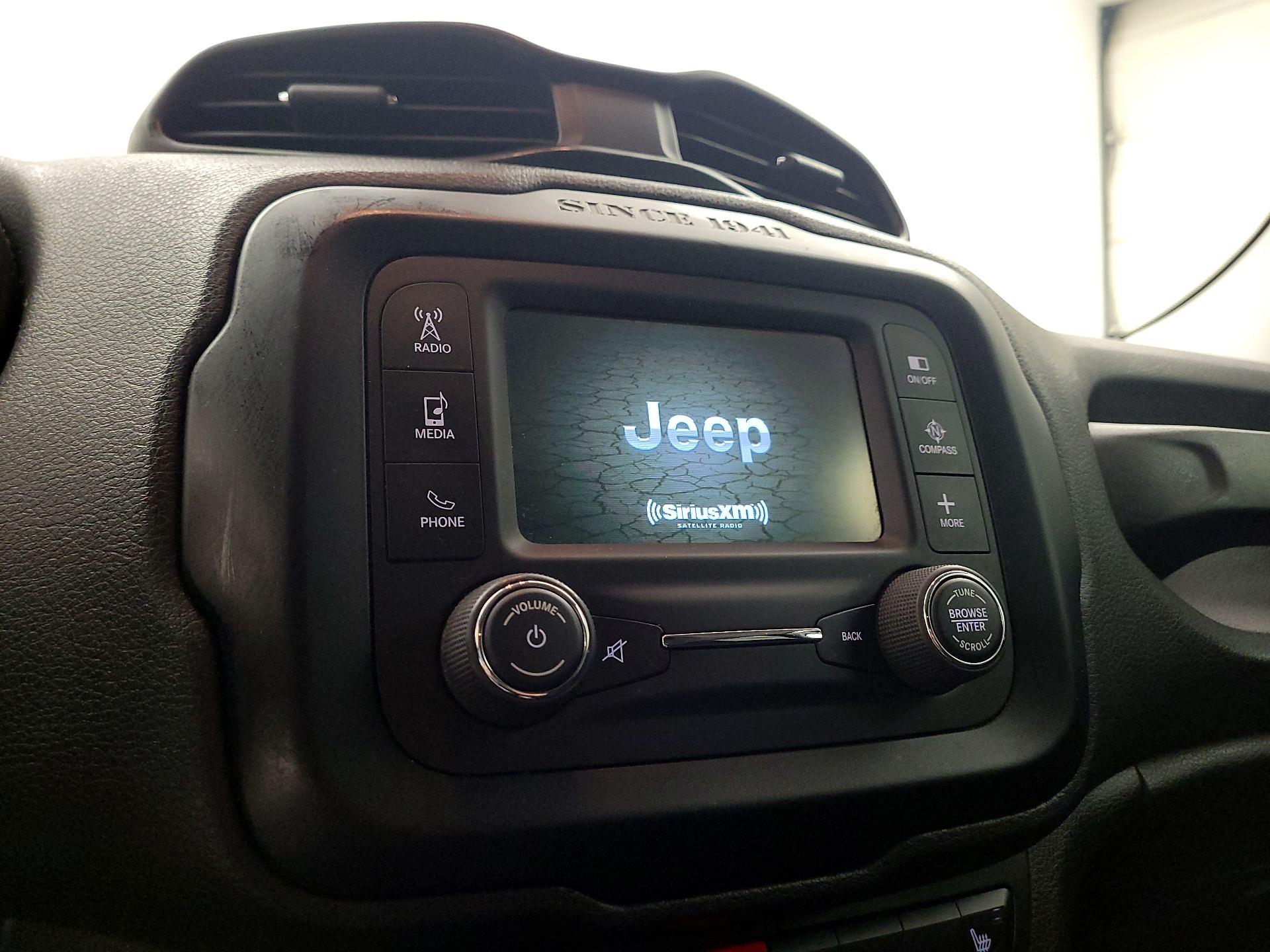 Thumbnail: 2015 Jeep Renegade - 13