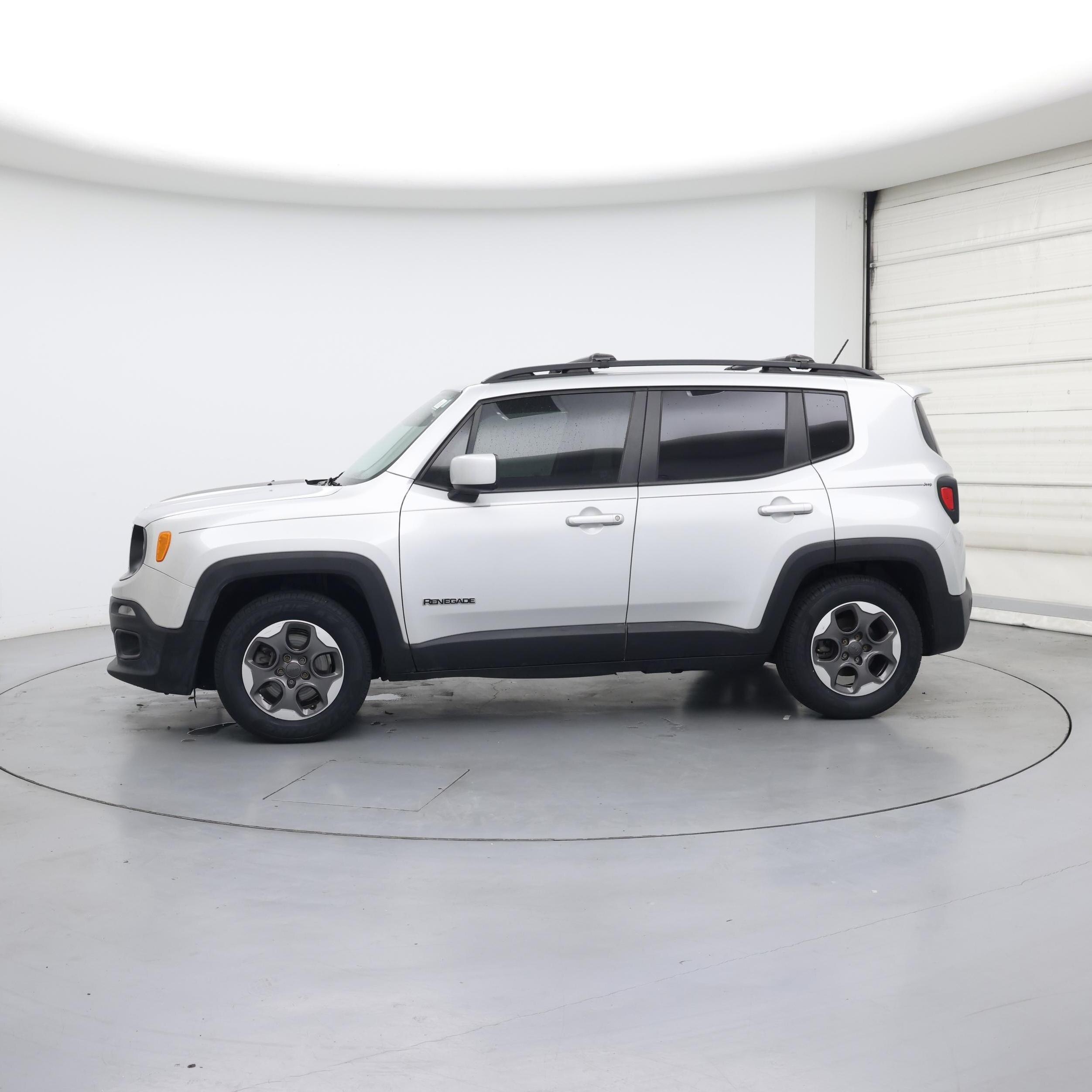Thumbnail: 2015 Jeep Renegade - 3