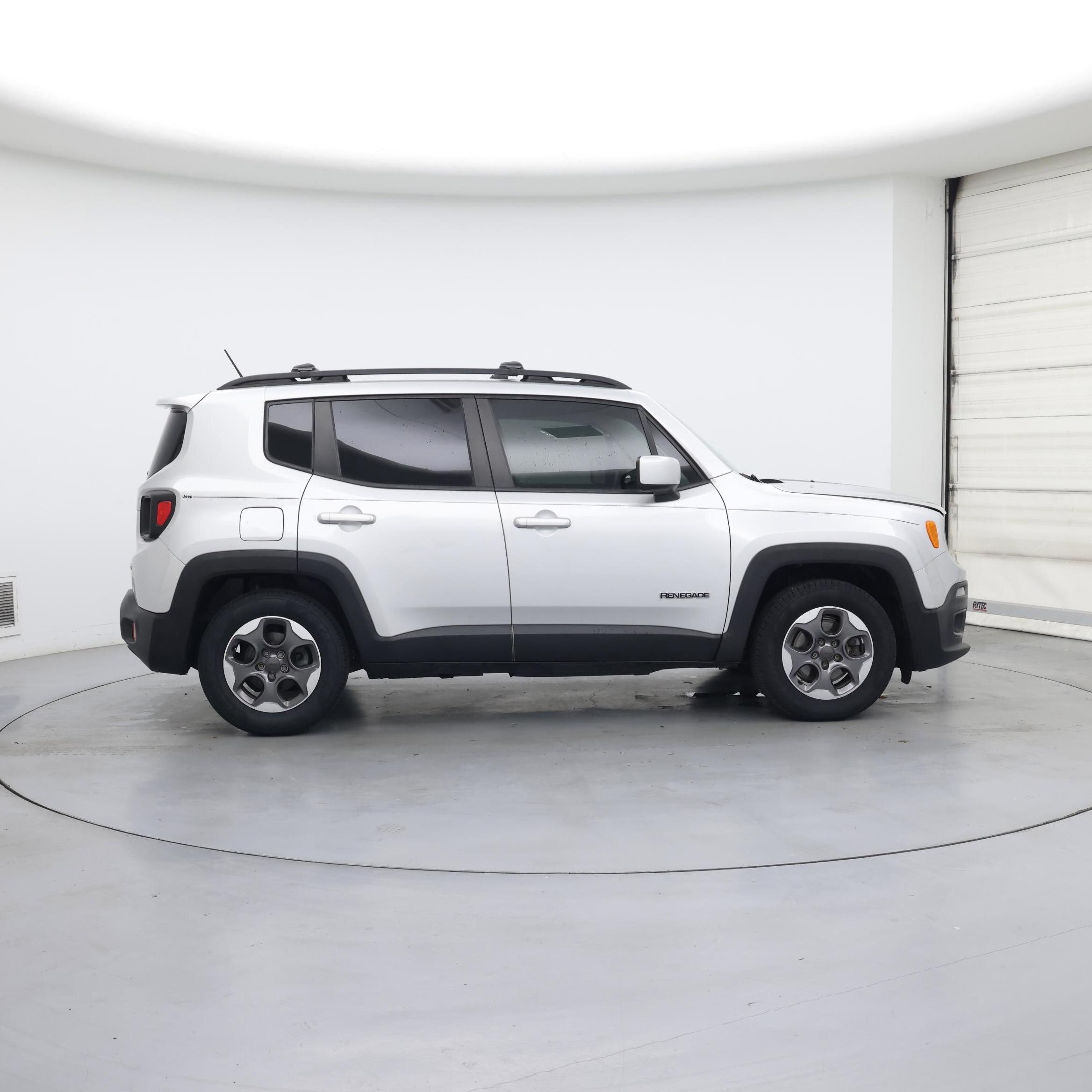 Thumbnail: 2015 Jeep Renegade - 7