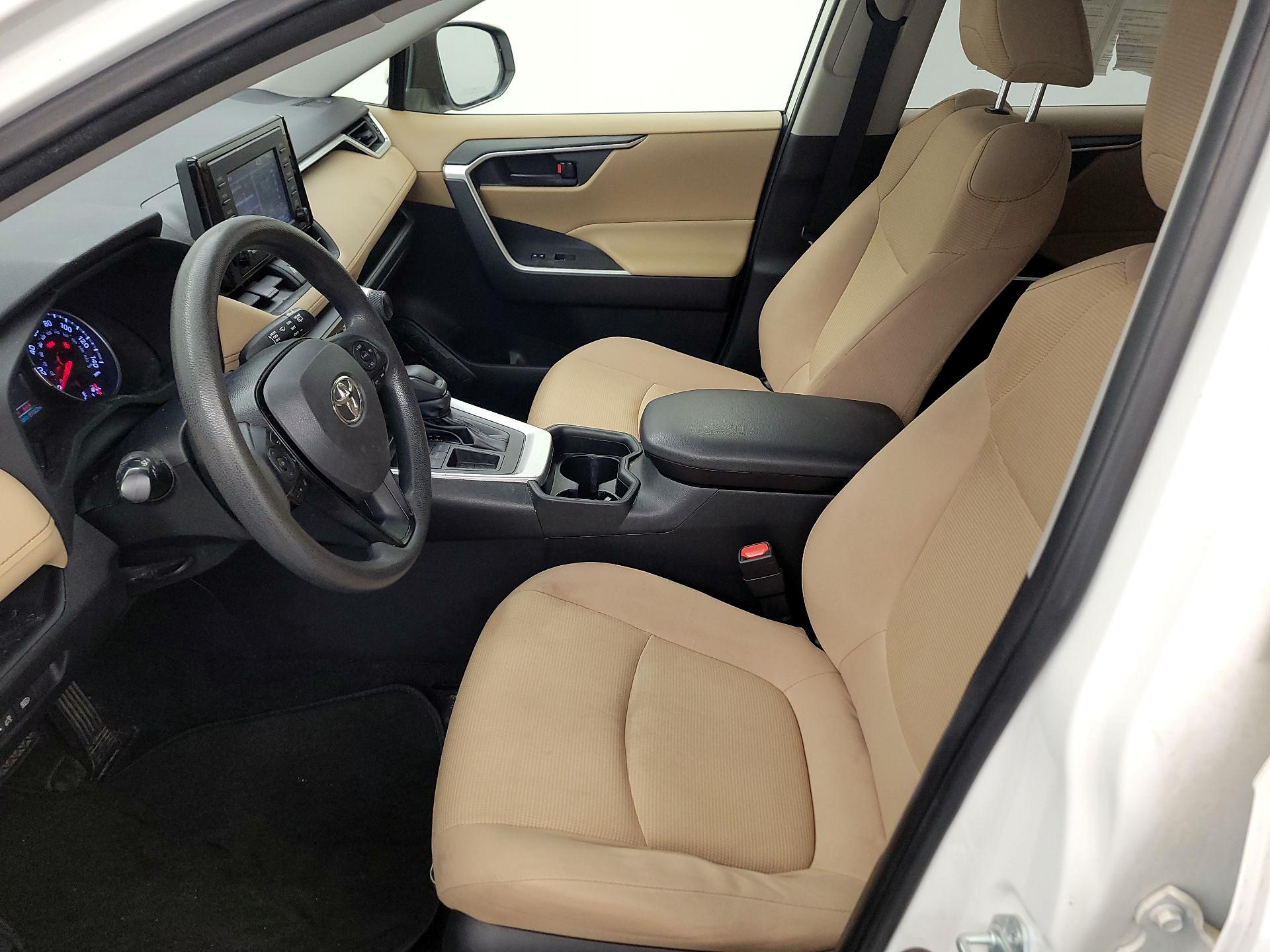 Thumbnail: 2019 Toyota RAV4 - 11