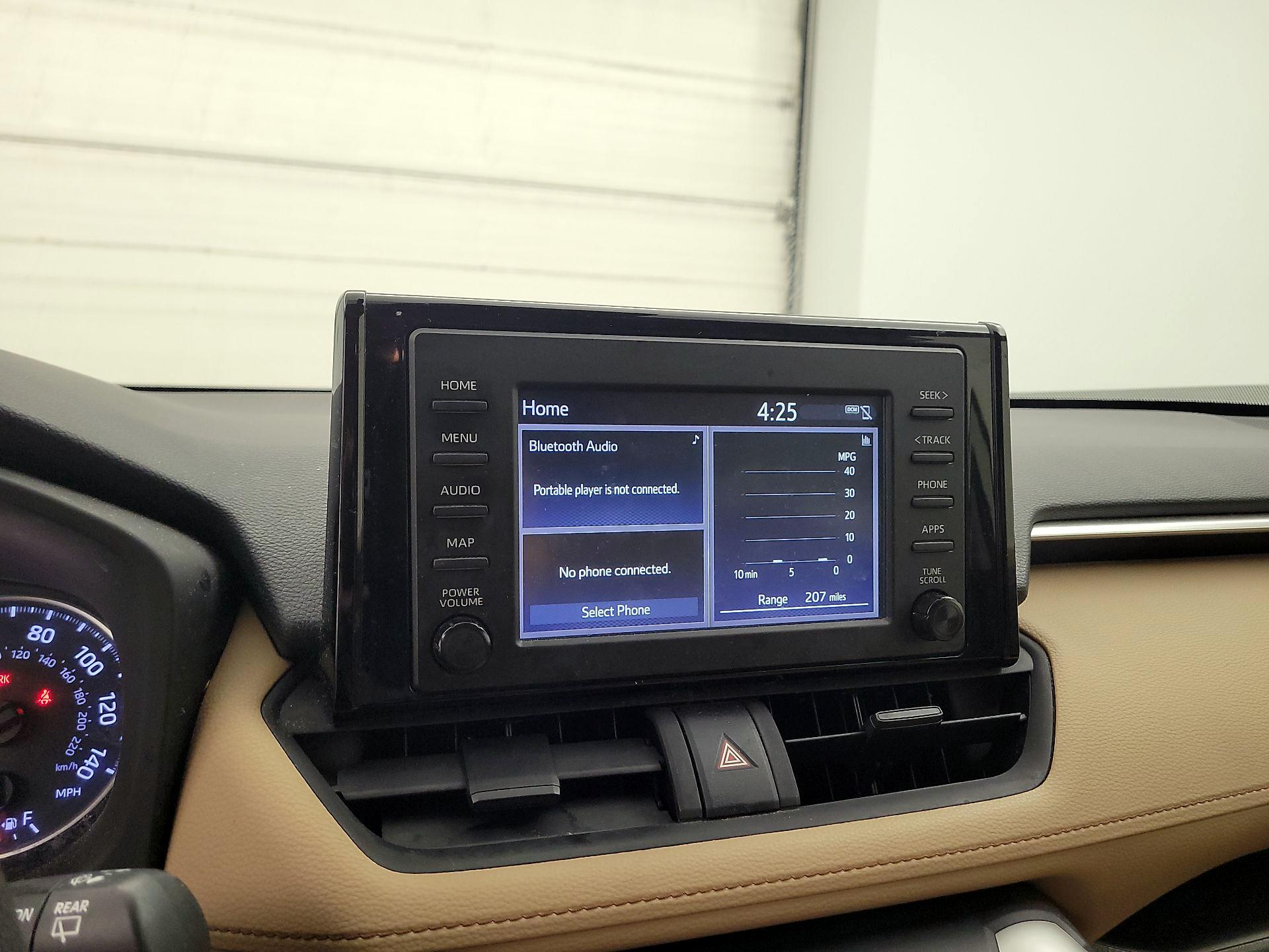 Thumbnail: 2019 Toyota RAV4 - 15