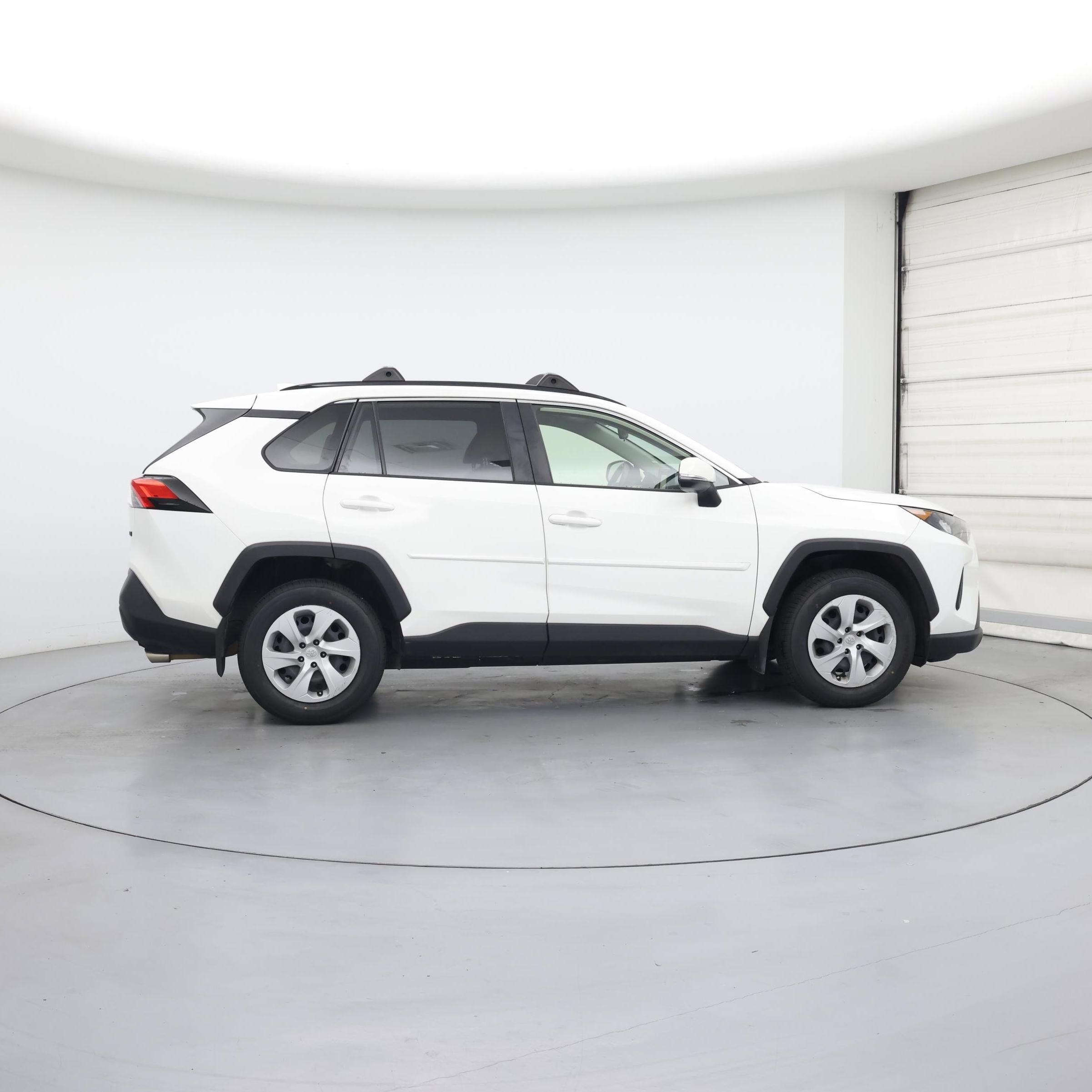 Thumbnail: 2019 Toyota RAV4 - 7