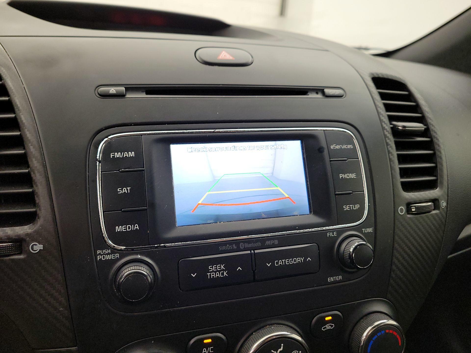 Thumbnail: 2016 Kia Forte - 14