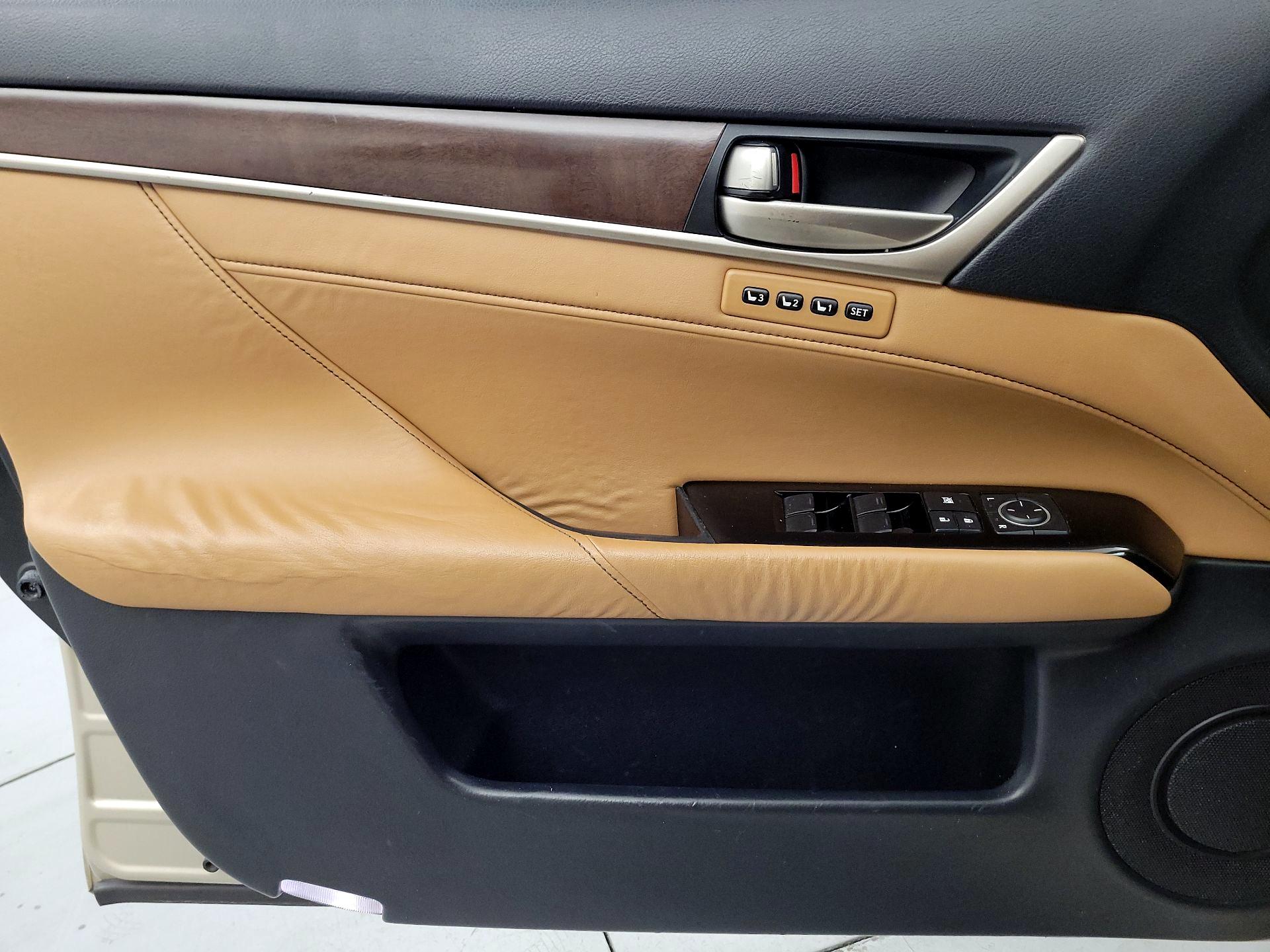 Thumbnail: 2013 Lexus GS - 12
