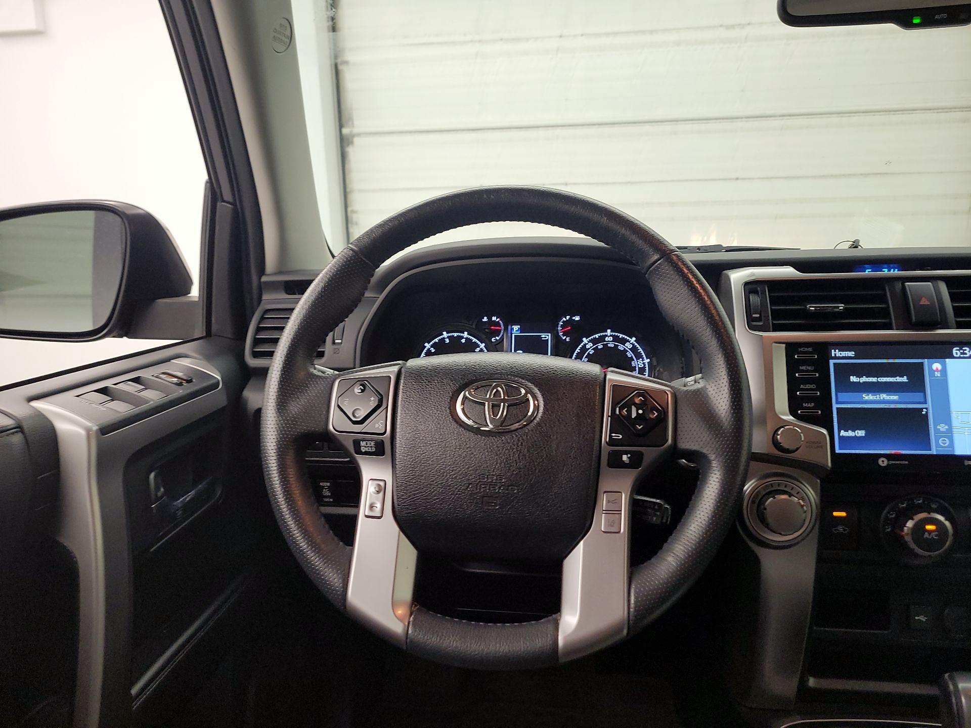 Thumbnail: 2021 Toyota 4Runner - 10