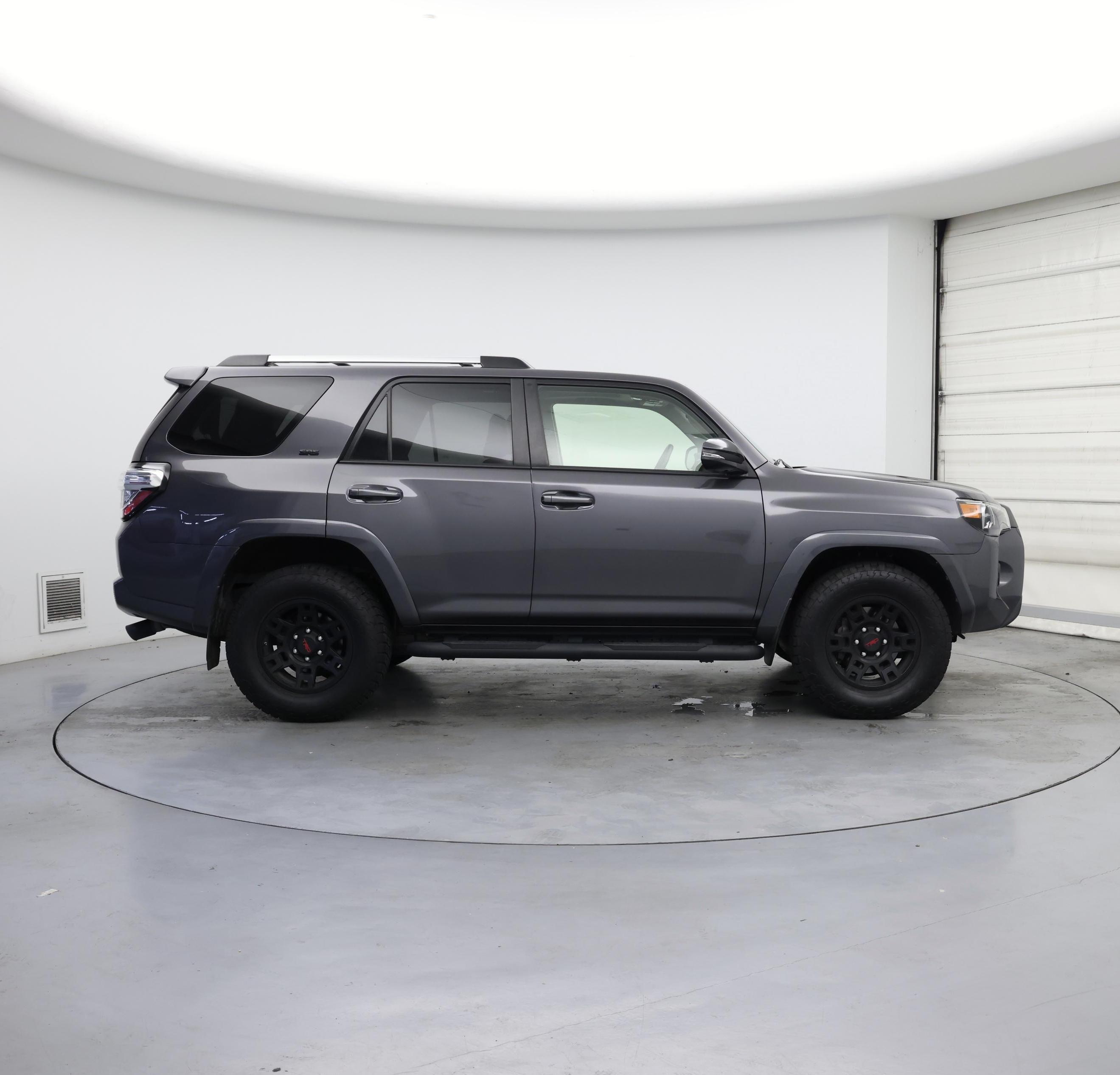 Thumbnail: 2021 Toyota 4Runner - 7