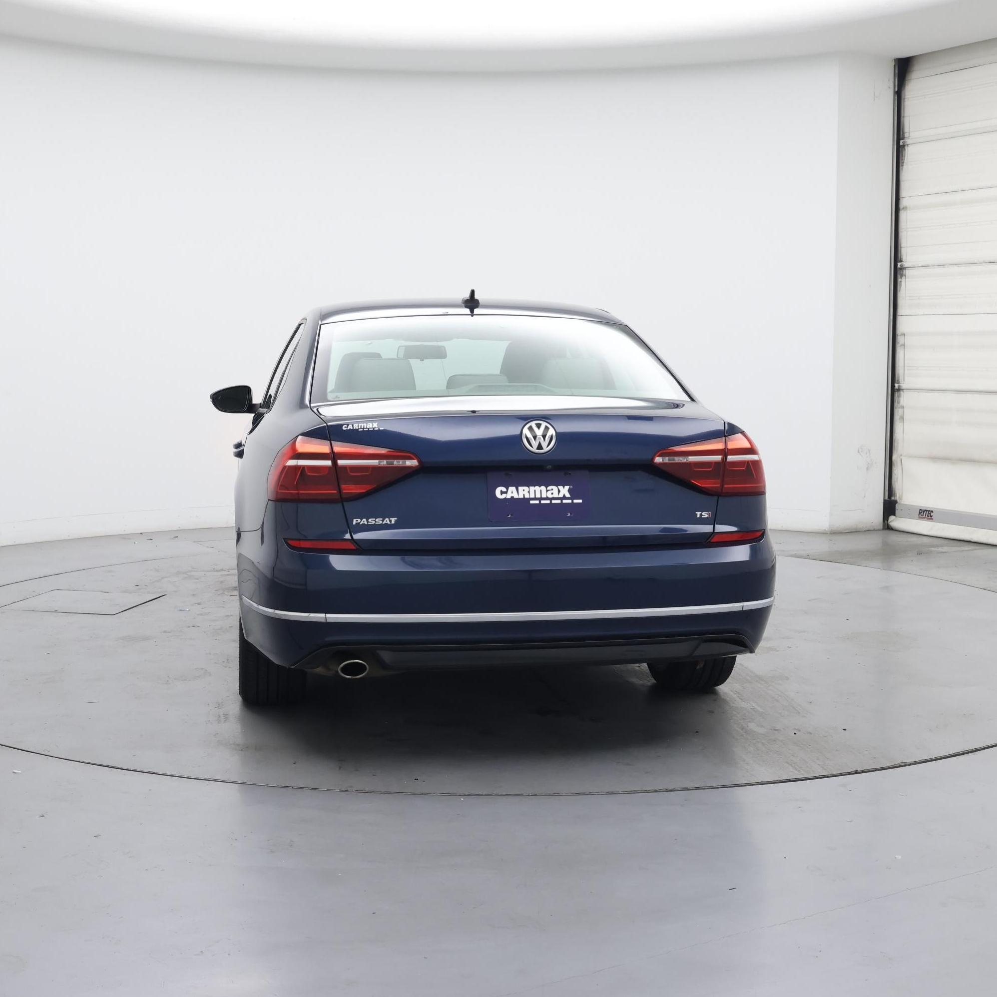Thumbnail: 2018 Volkswagen Passat - 6