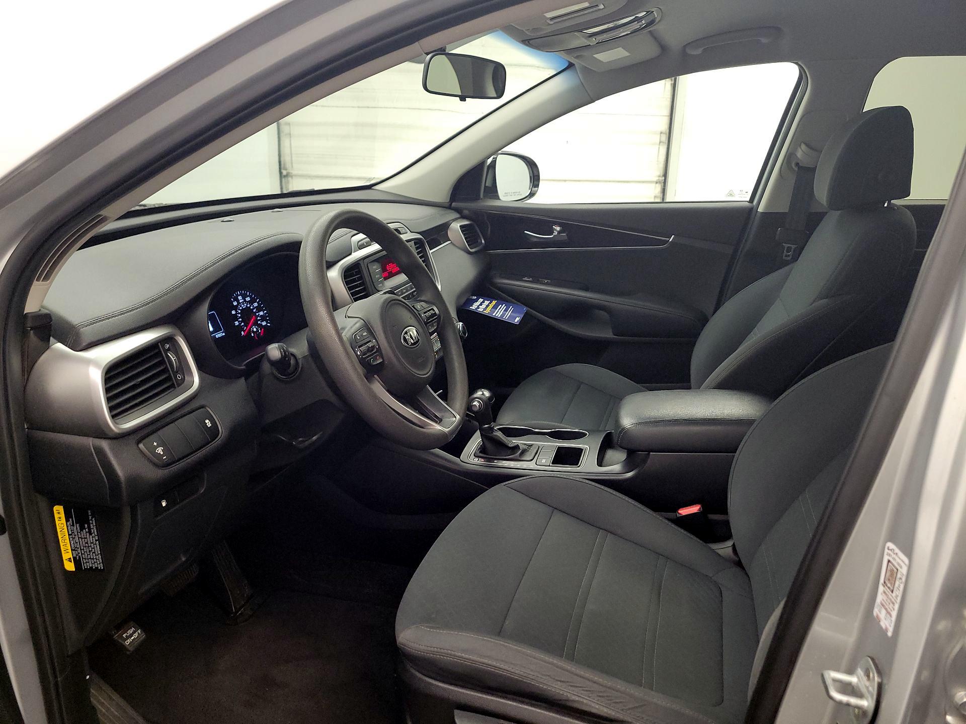 Thumbnail: 2017 Kia Sorento - 11