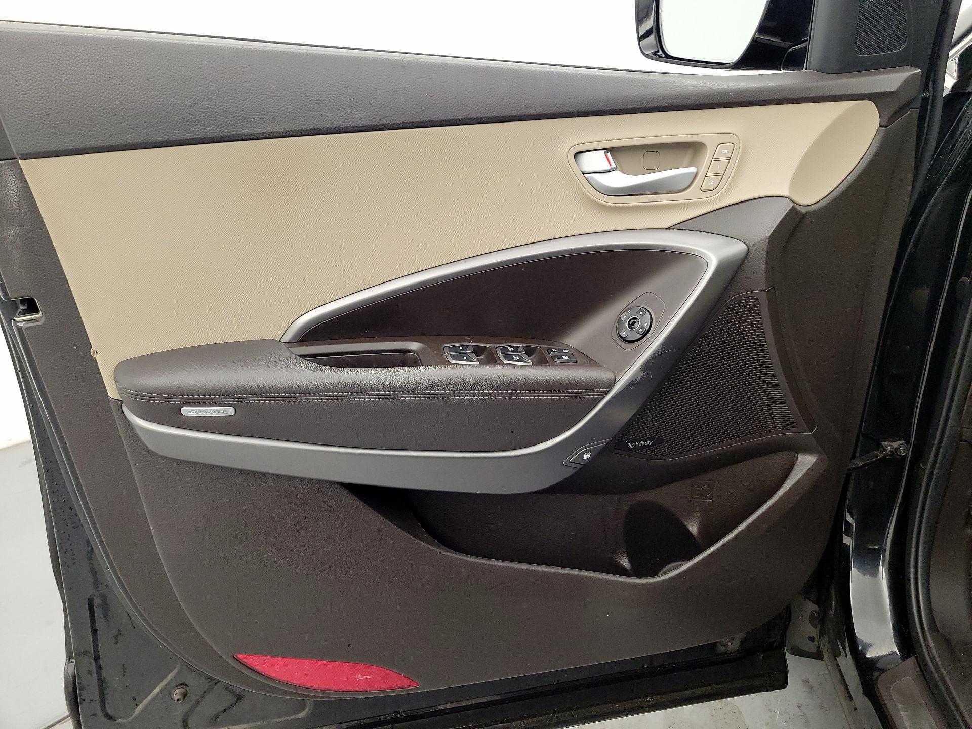 Thumbnail: 2017 Hyundai Santa Fe - 12