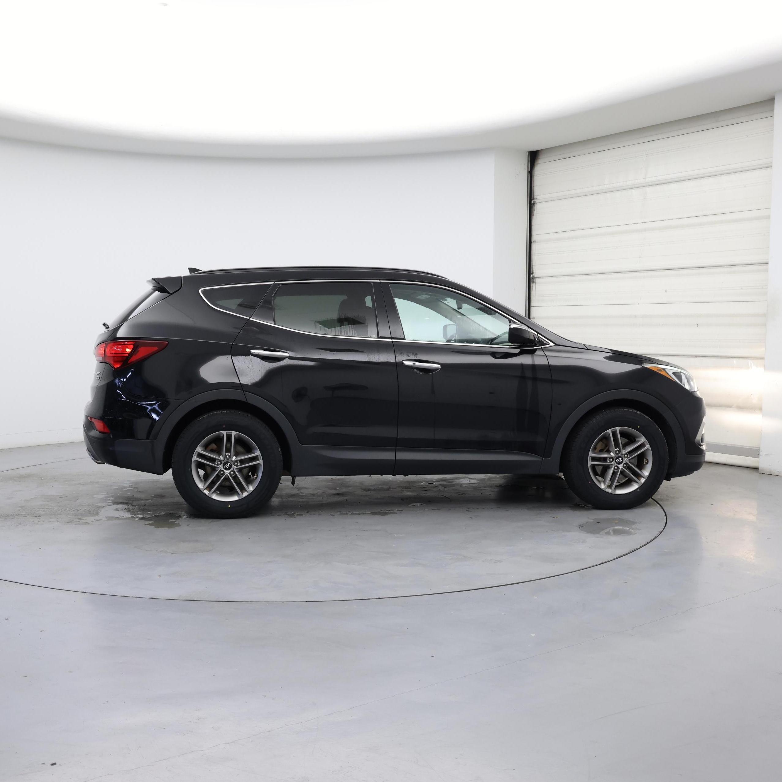 Thumbnail: 2017 Hyundai Santa Fe - 7