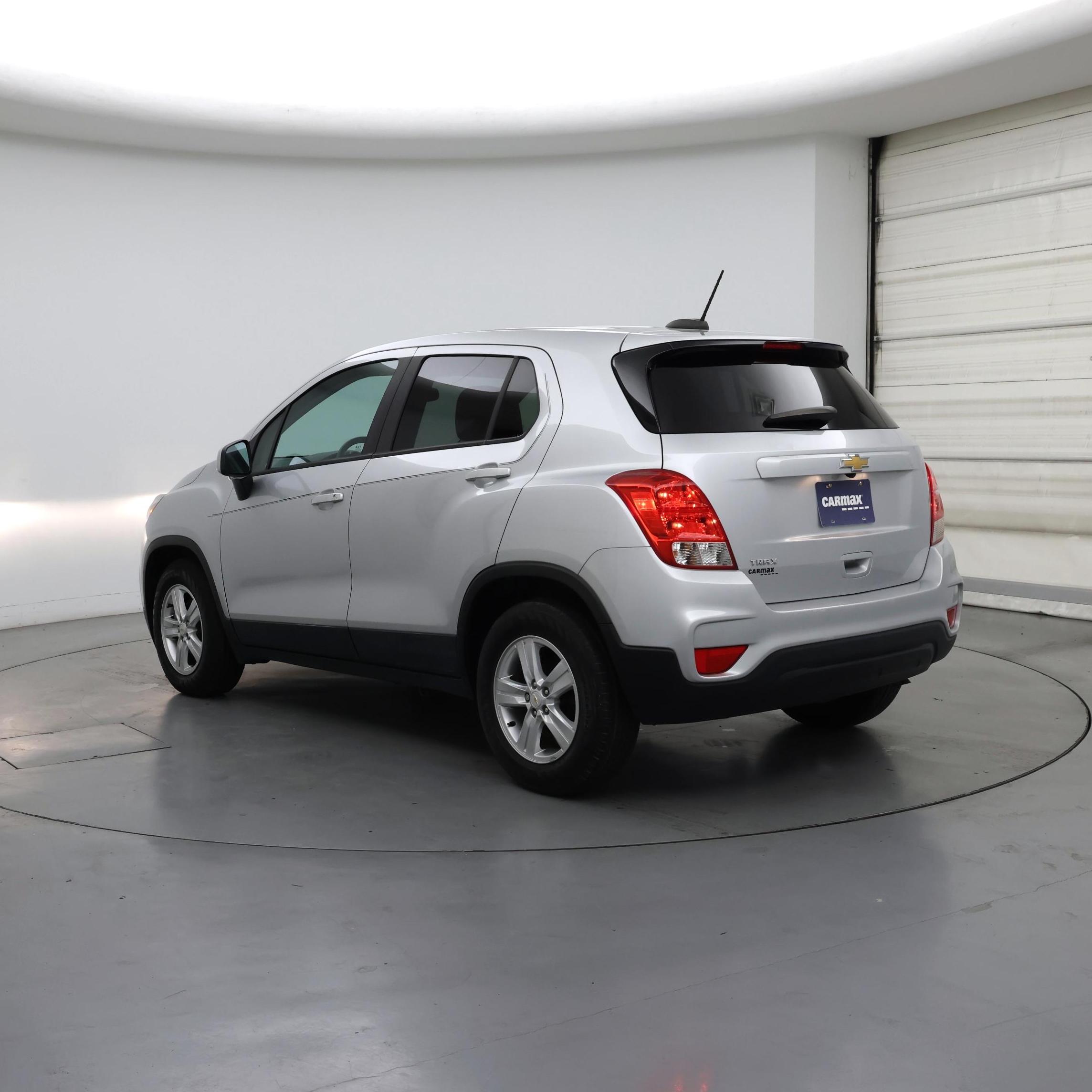 Thumbnail: 2021 Chevrolet Trax - 2