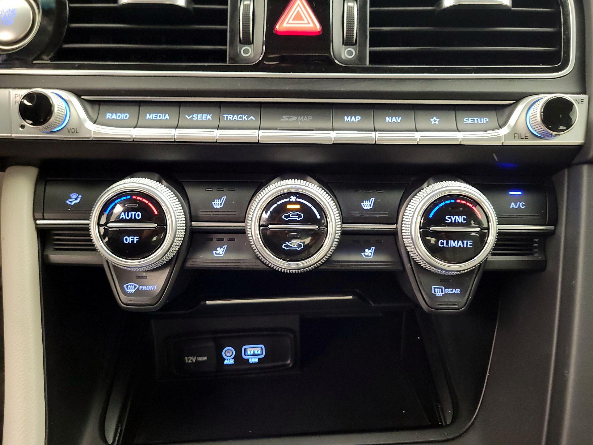 Thumbnail: 2019 Genesis G70 - 14