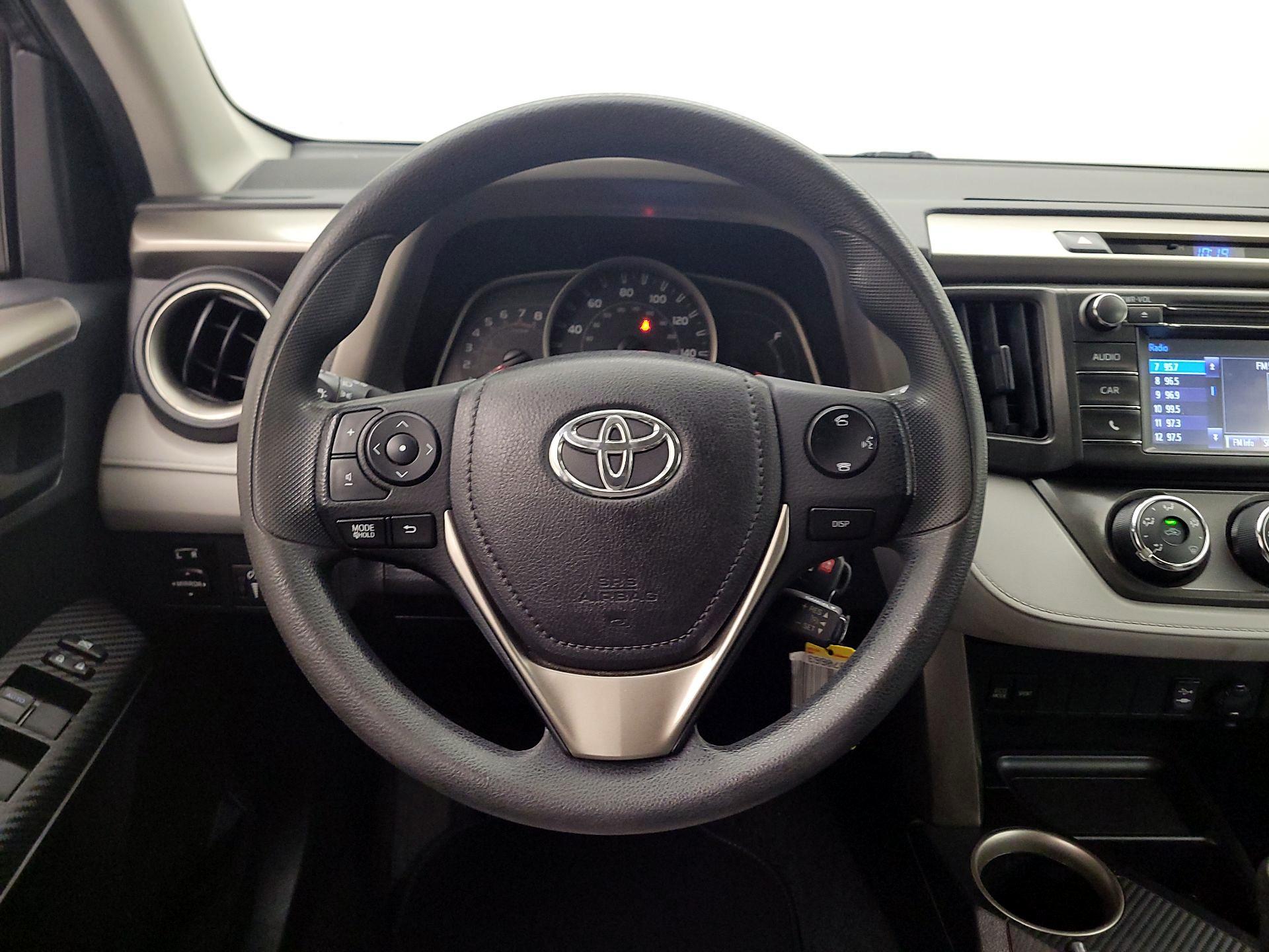 Thumbnail: 2014 Toyota RAV4 - 10