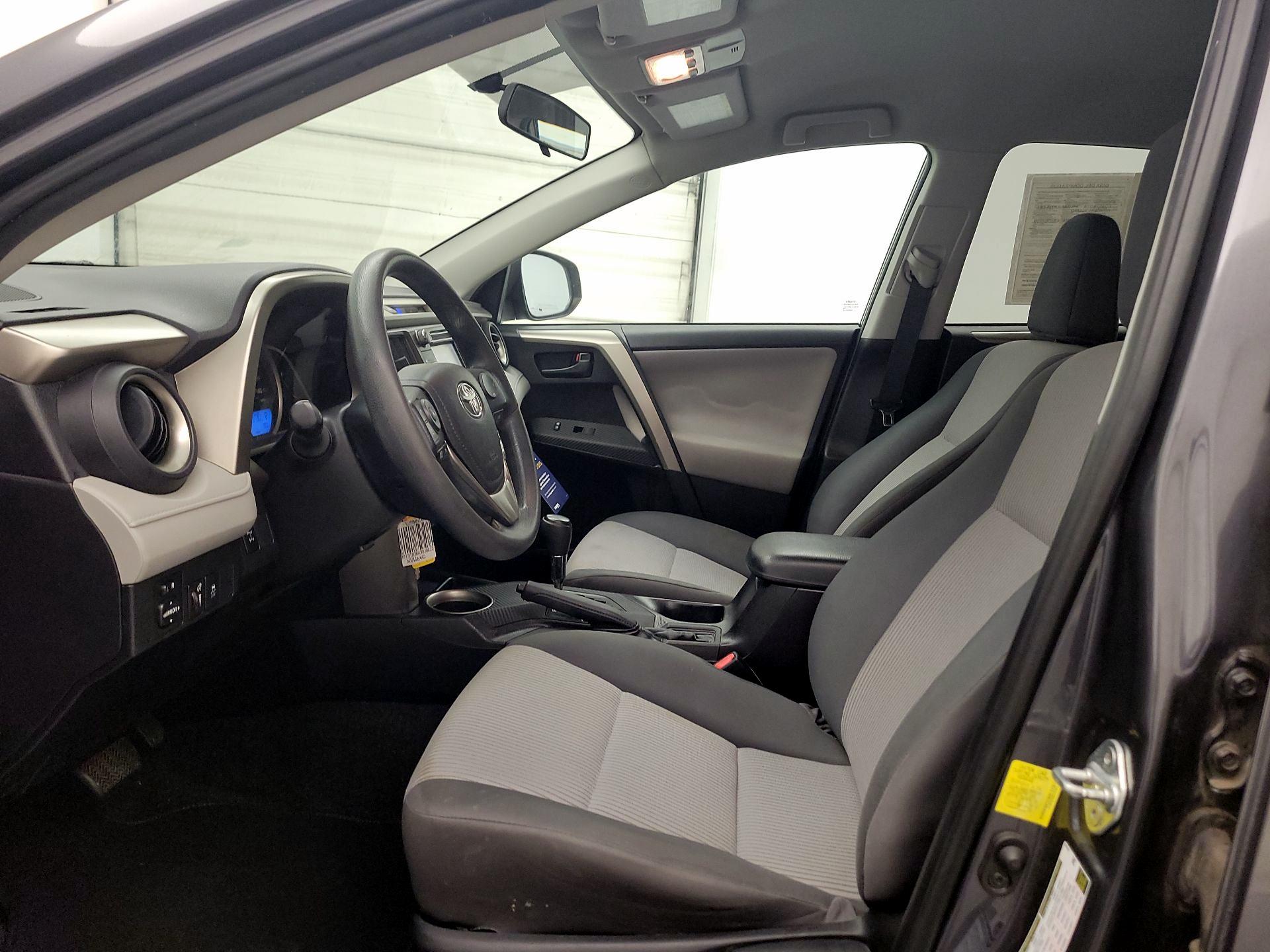 Thumbnail: 2014 Toyota RAV4 - 11