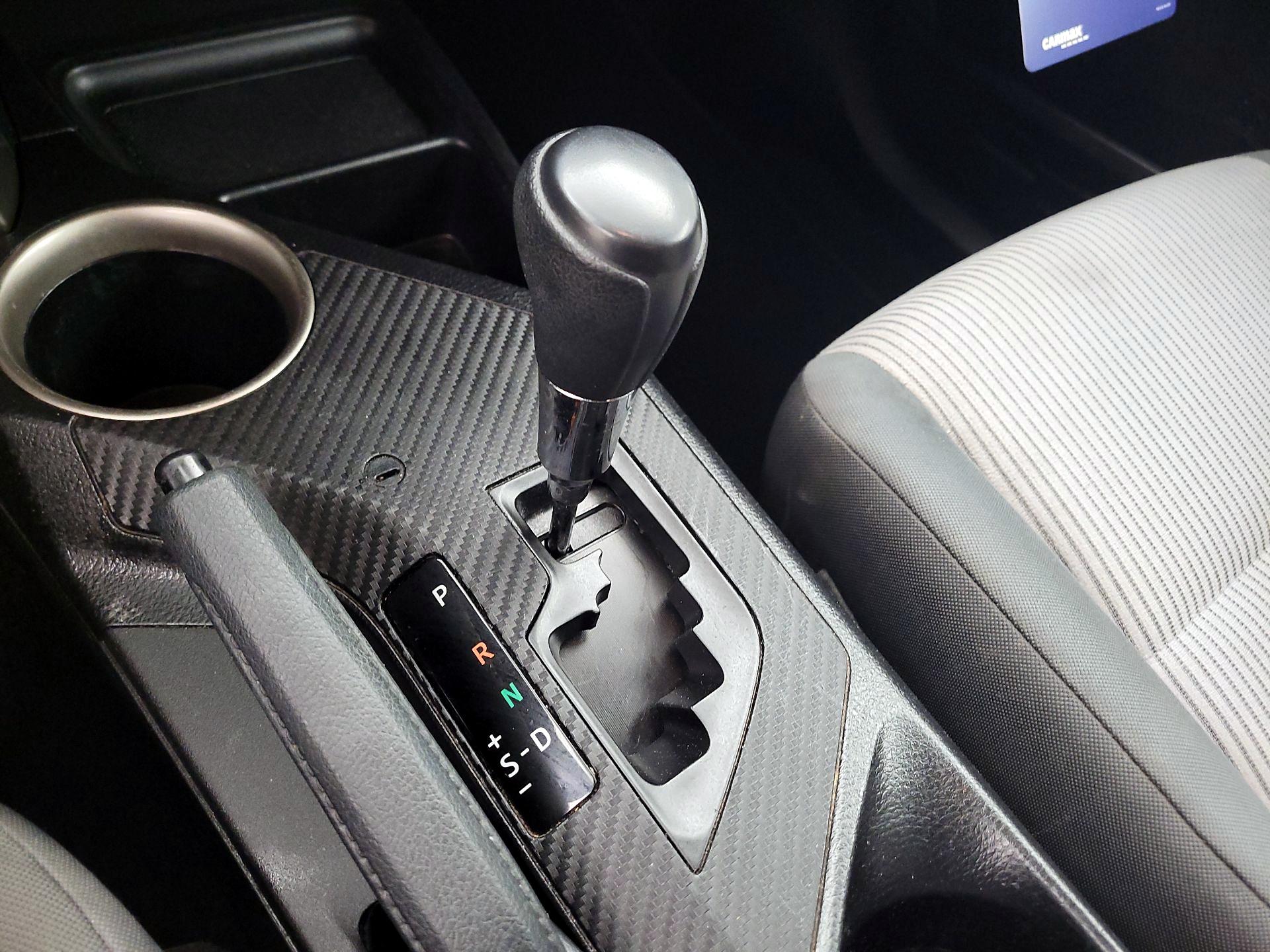 Thumbnail: 2014 Toyota RAV4 - 15