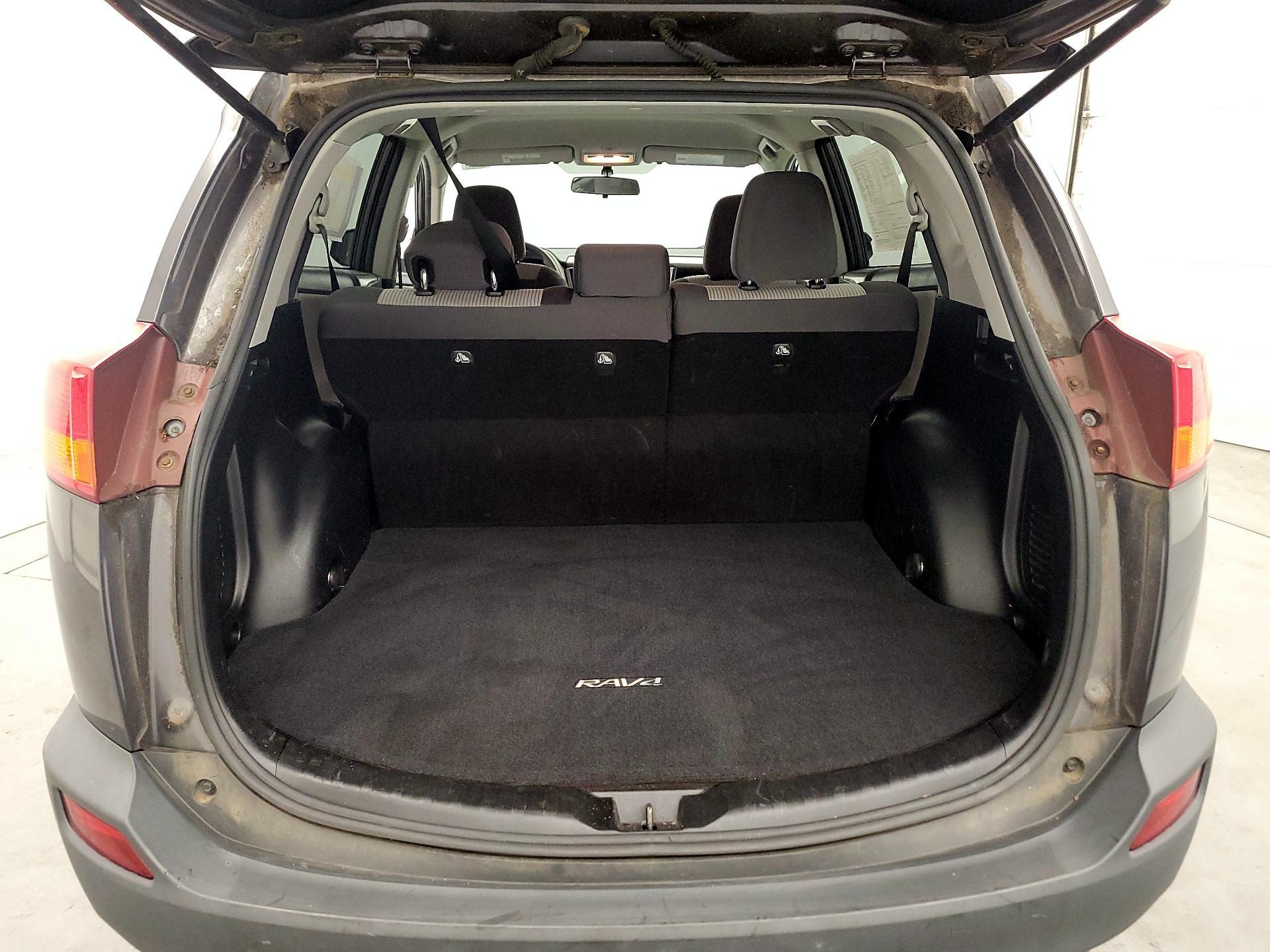 Thumbnail: 2014 Toyota RAV4 - 17