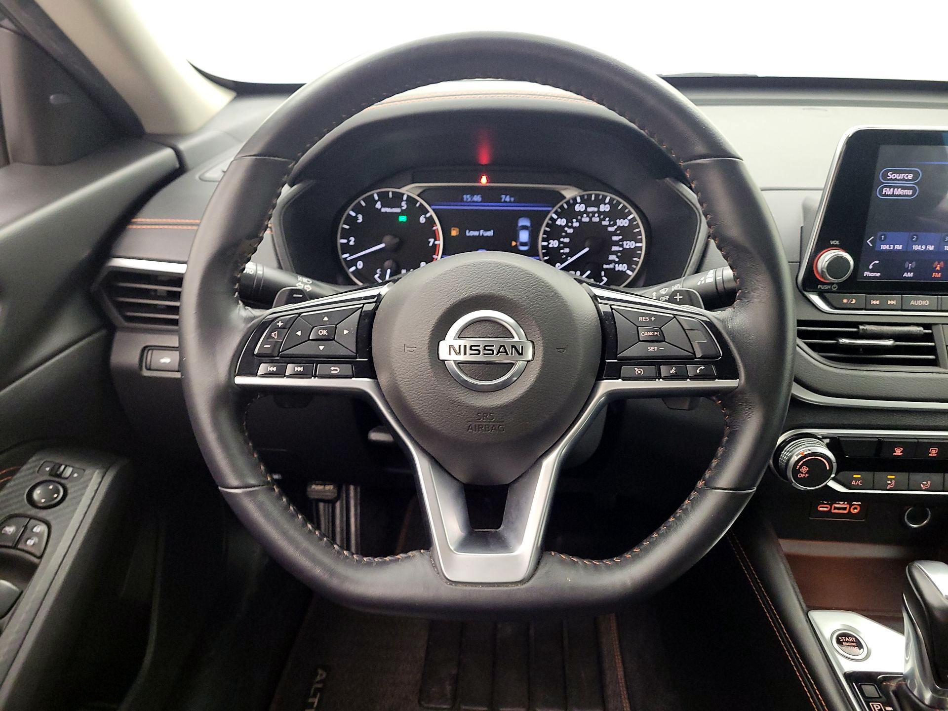 Thumbnail: 2020 Nissan Altima - 10