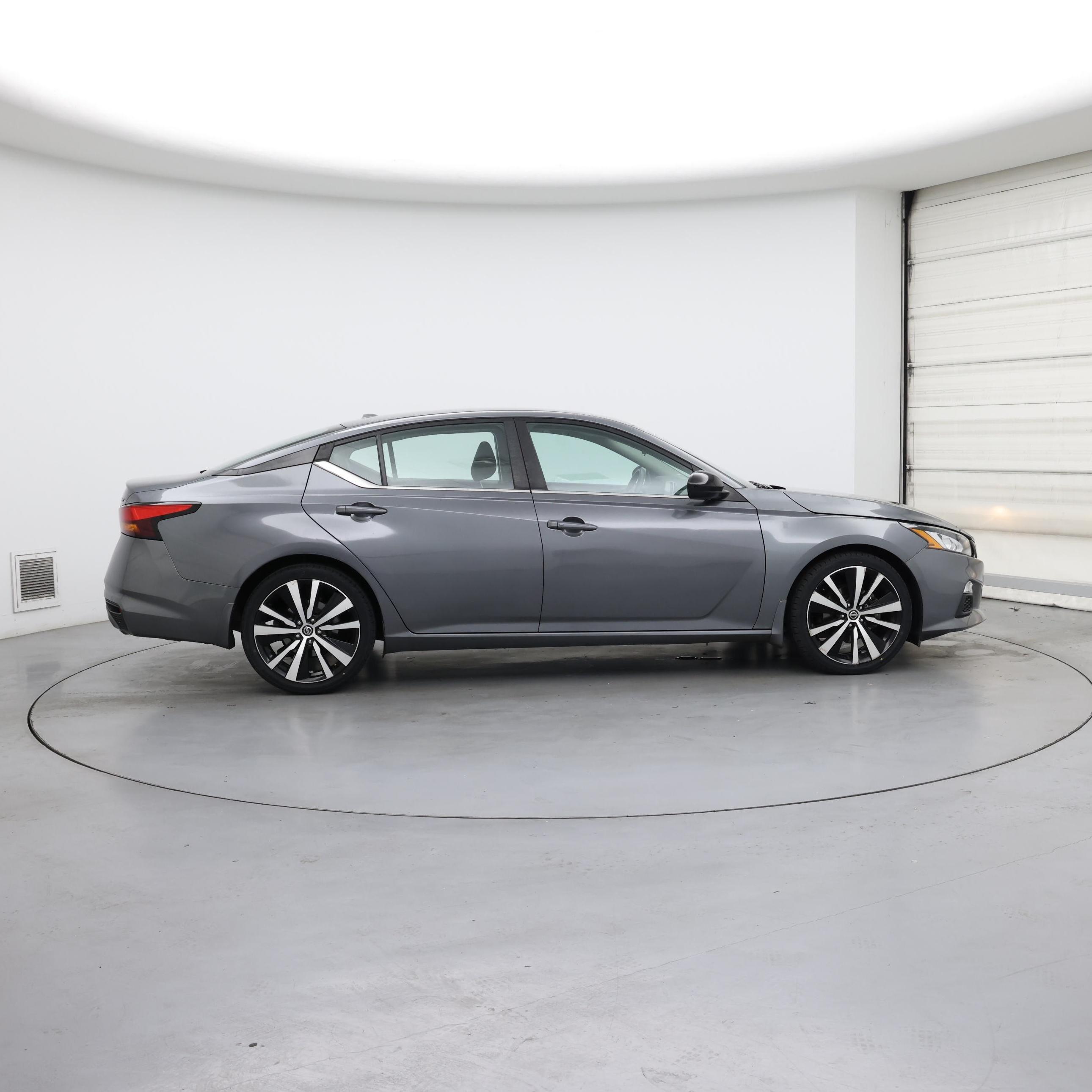 Thumbnail: 2020 Nissan Altima - 7