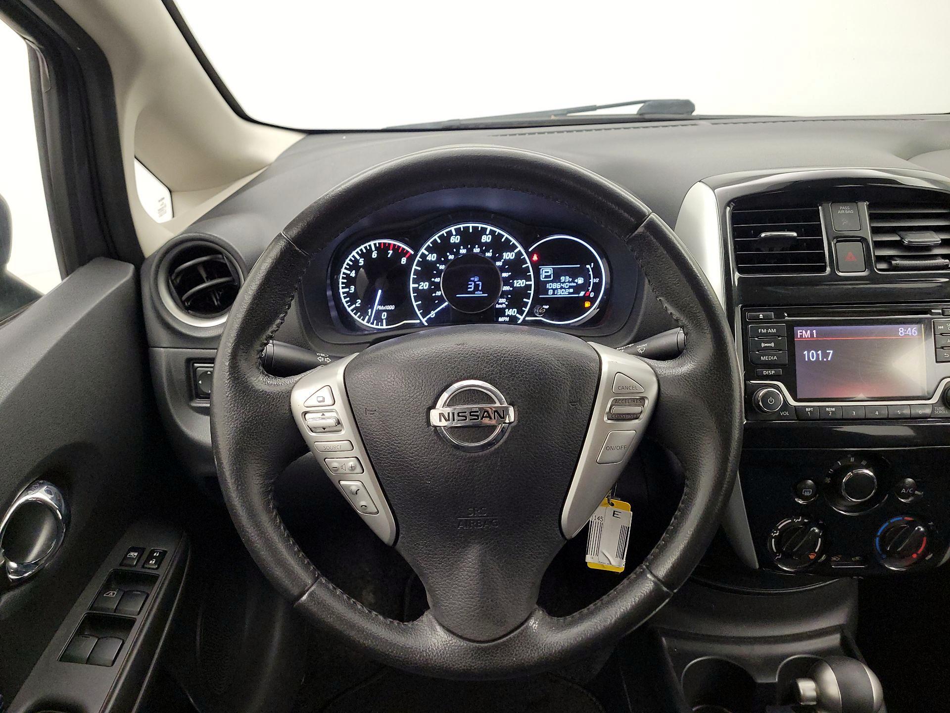 Thumbnail: 2016 Nissan Versa Note - 10