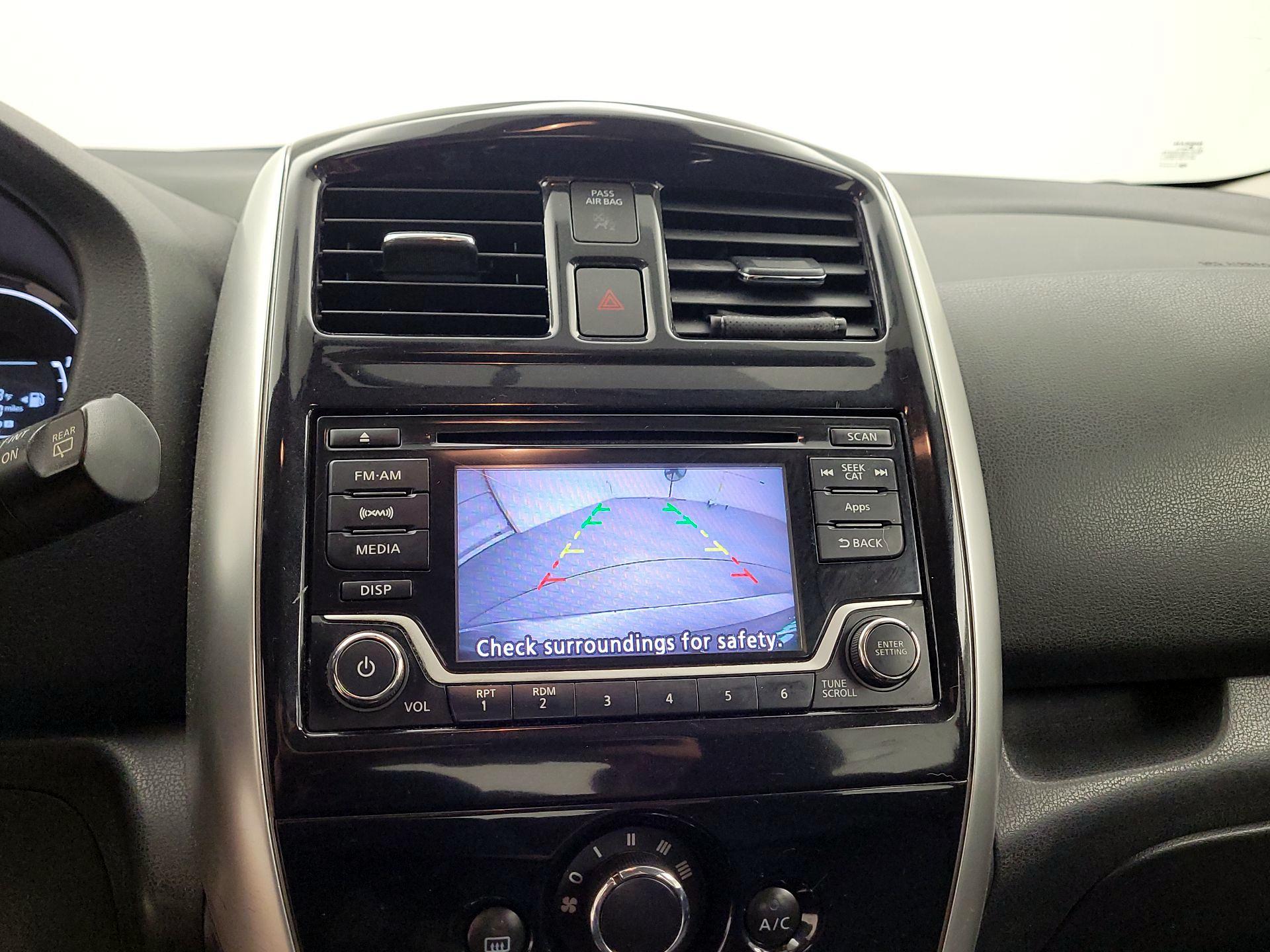 Thumbnail: 2016 Nissan Versa Note - 14