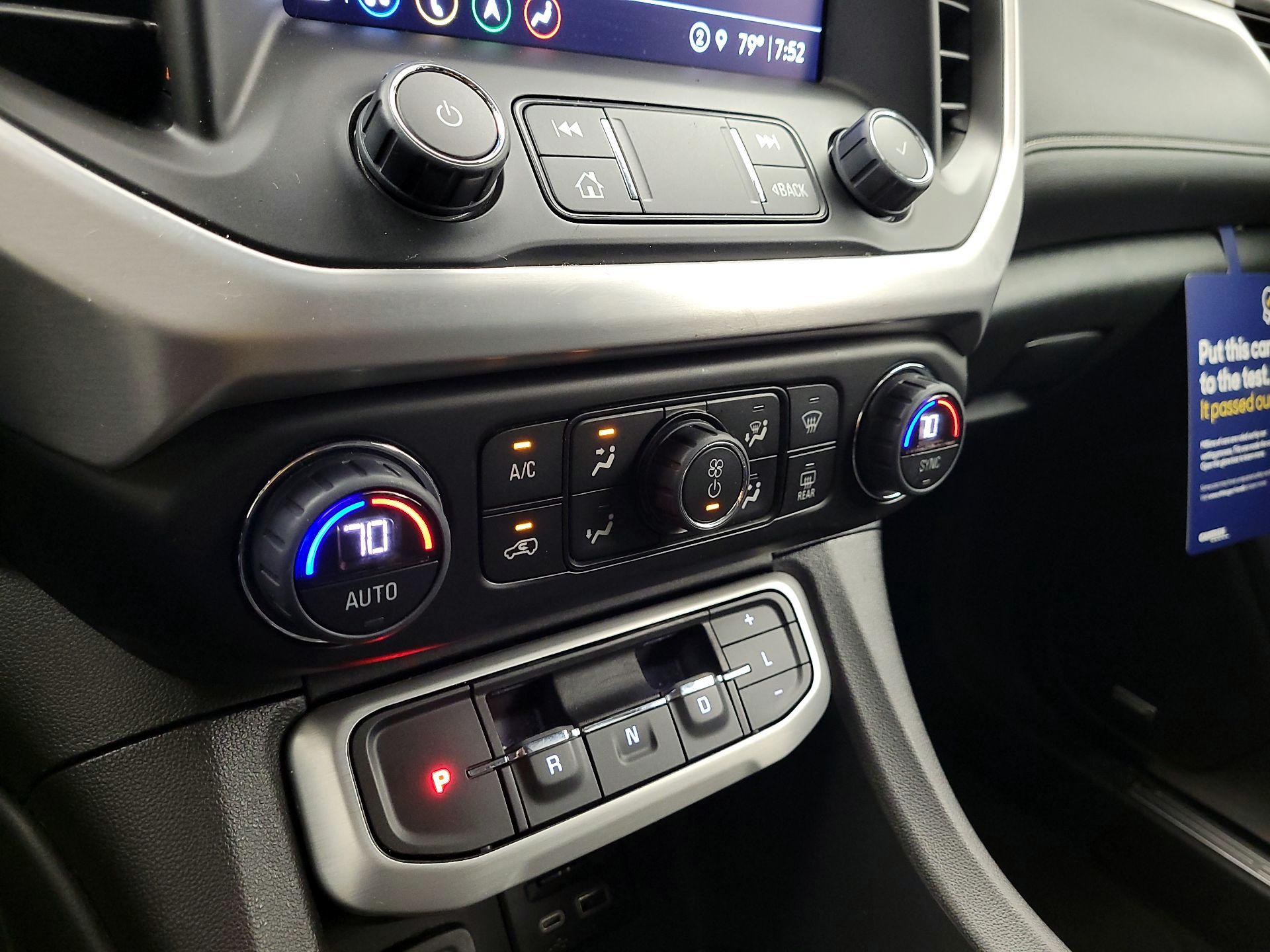 Thumbnail: 2023 GMC Acadia - 17