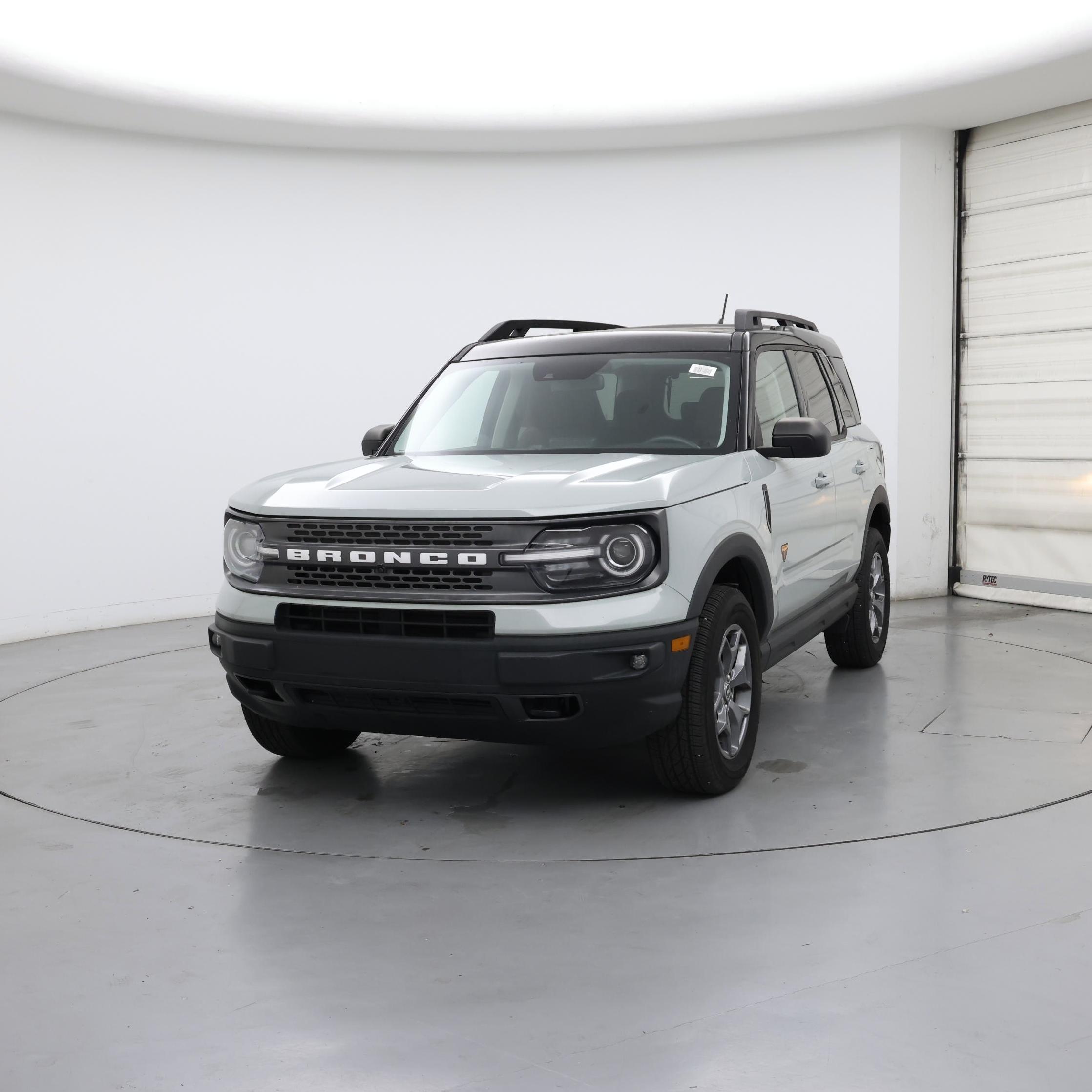 Thumbnail: 2021 Ford Bronco Sport - 4