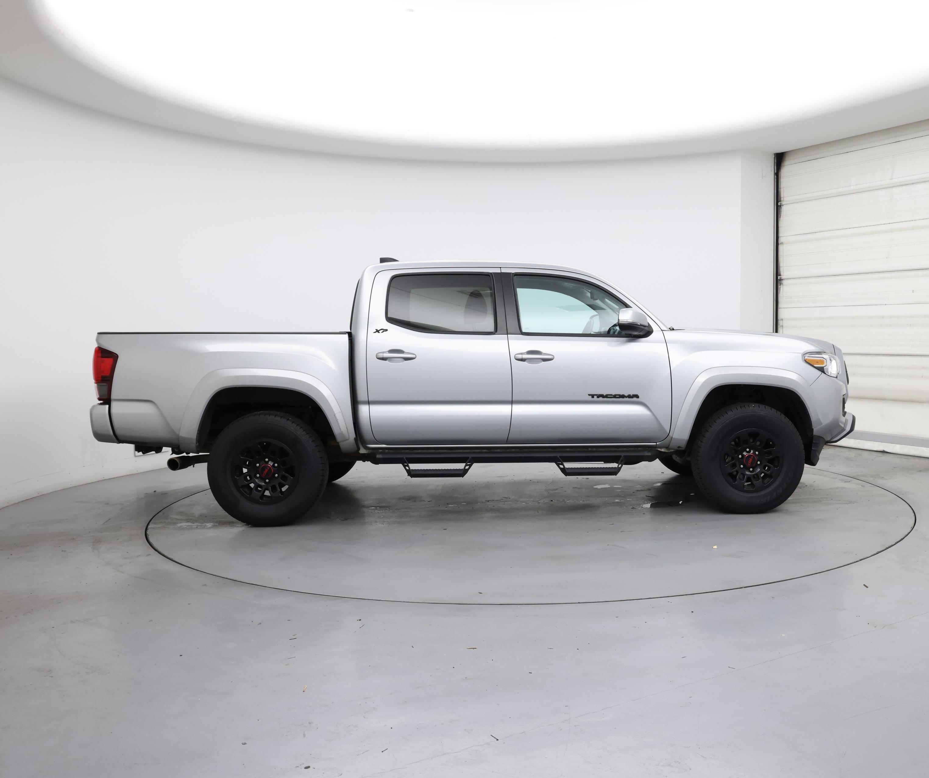 Thumbnail: 2022 Toyota Tacoma - 7