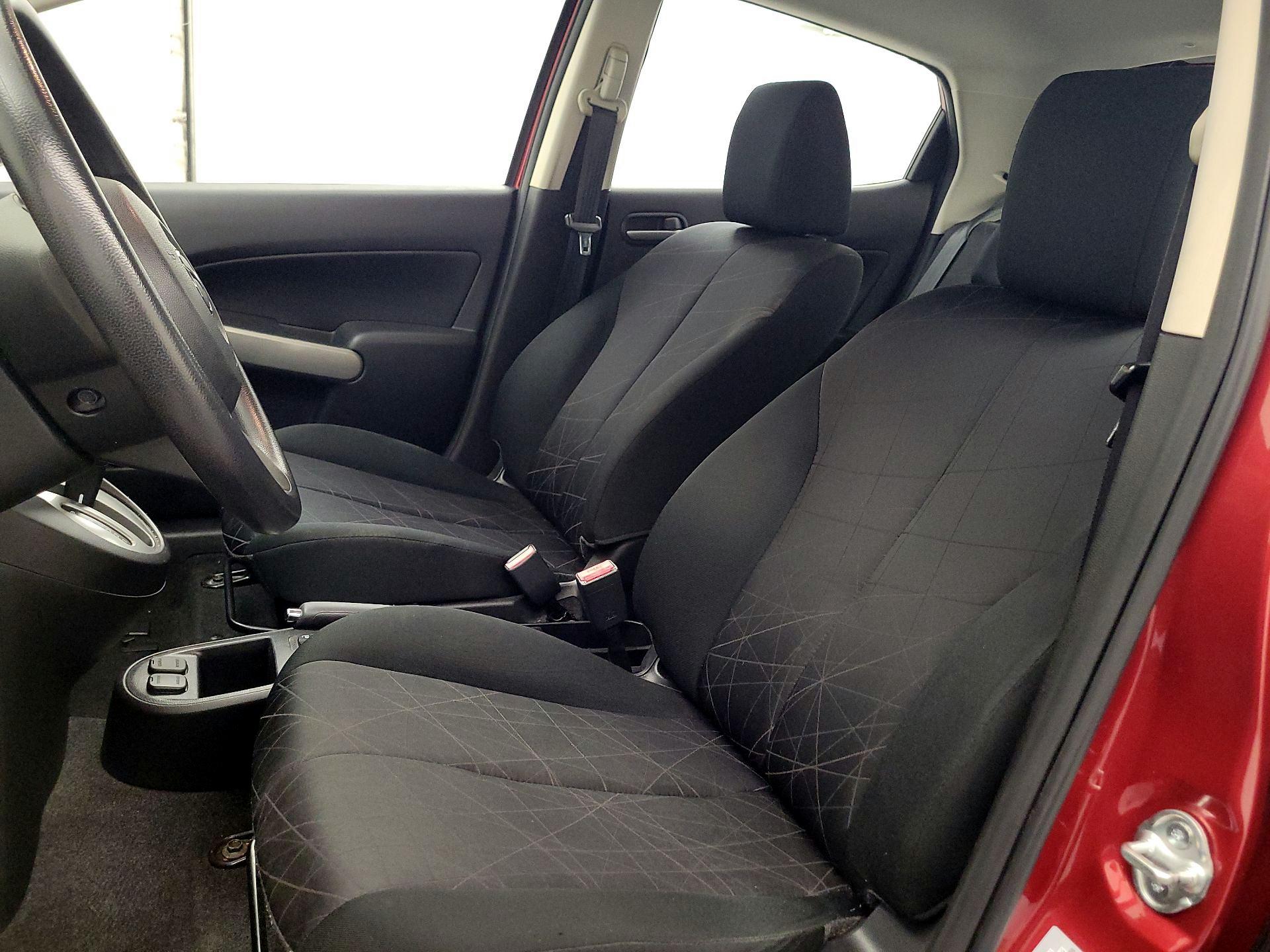 Thumbnail: 2014 Mazda Mazda2 - 11