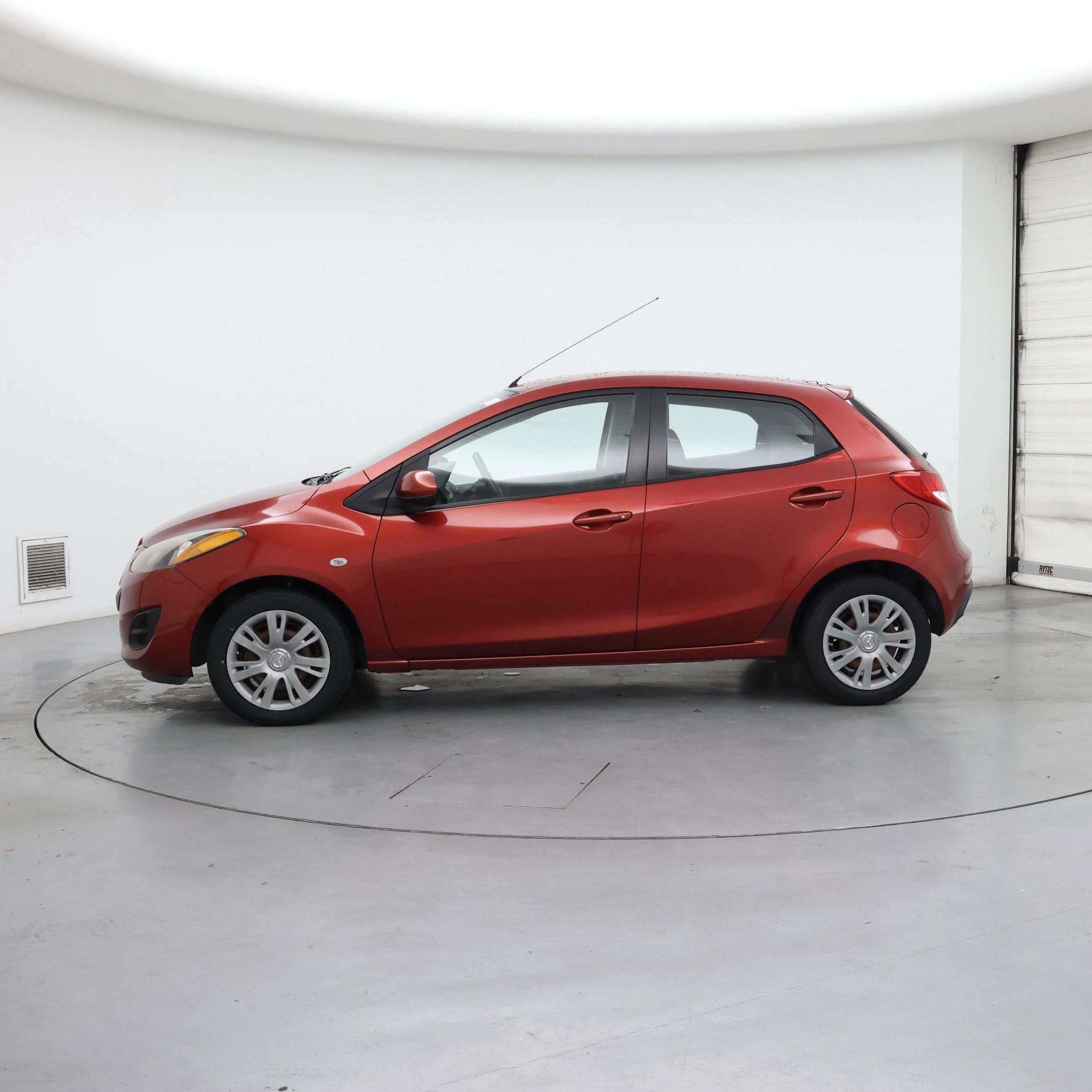 Thumbnail: 2014 Mazda Mazda2 - 3