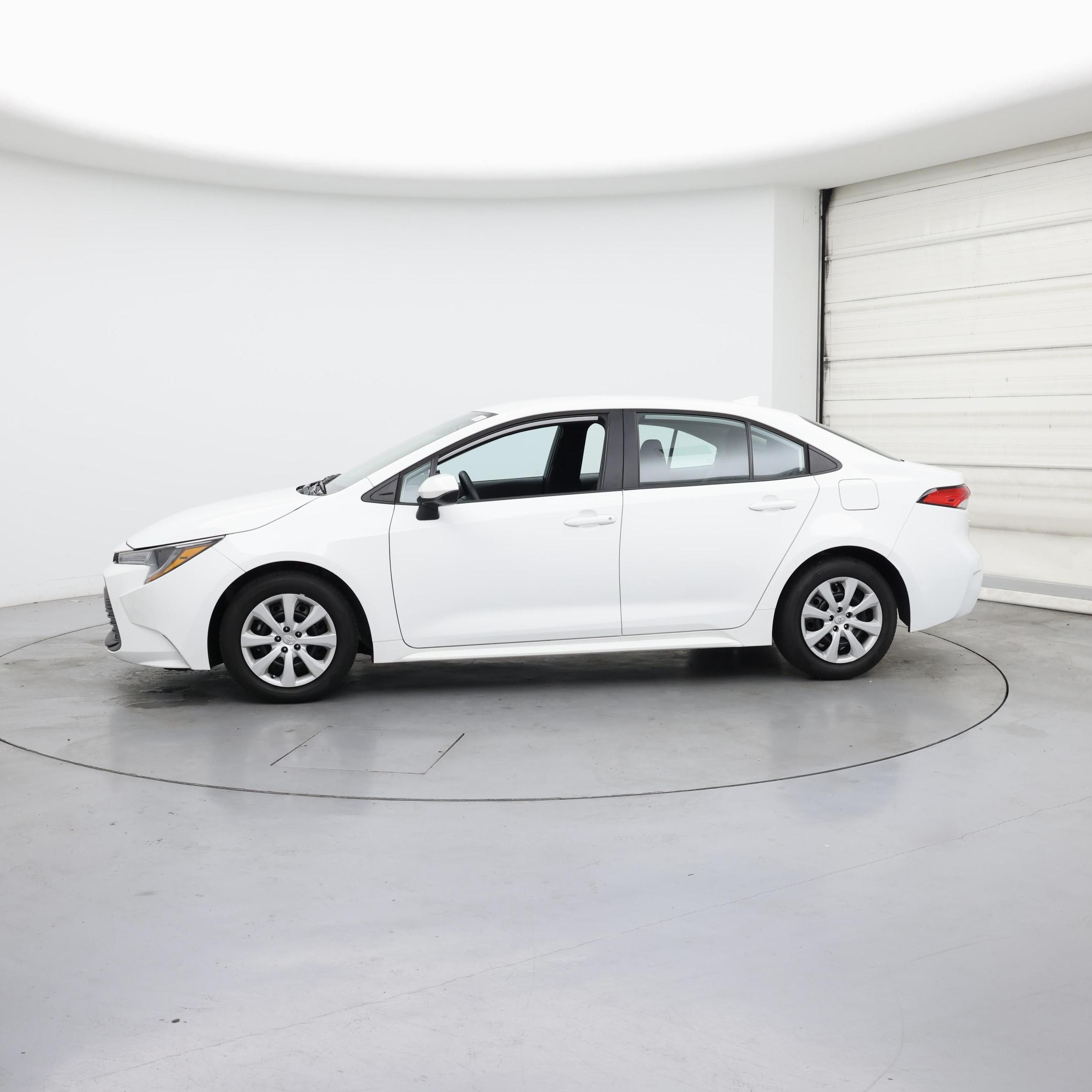 Thumbnail: 2023 Toyota Corolla - 3