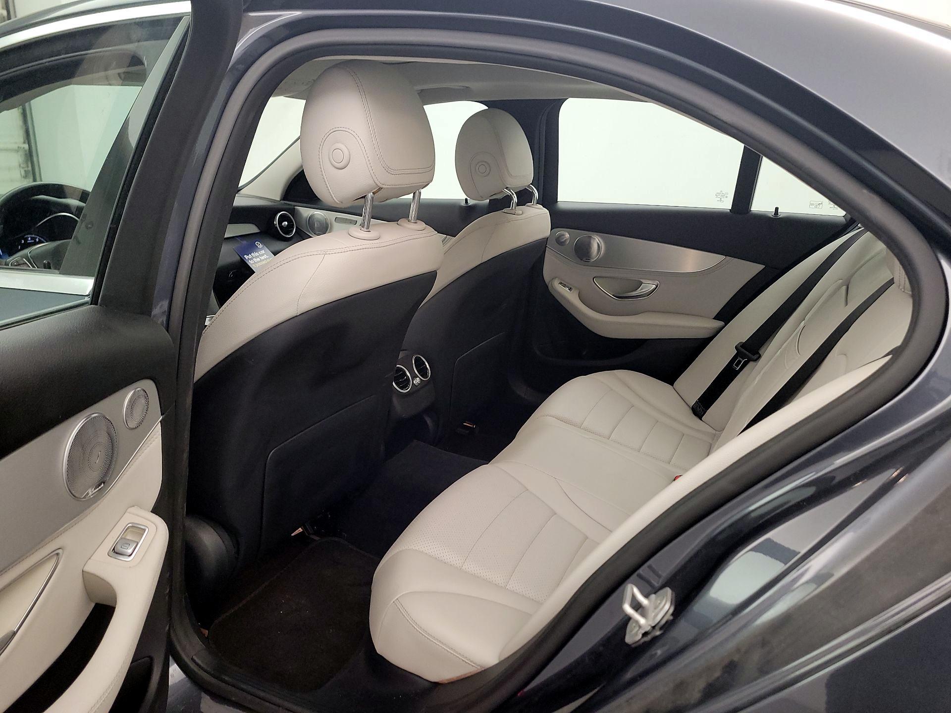 Thumbnail: 2015 Mercedes-Benz C-Class - 19