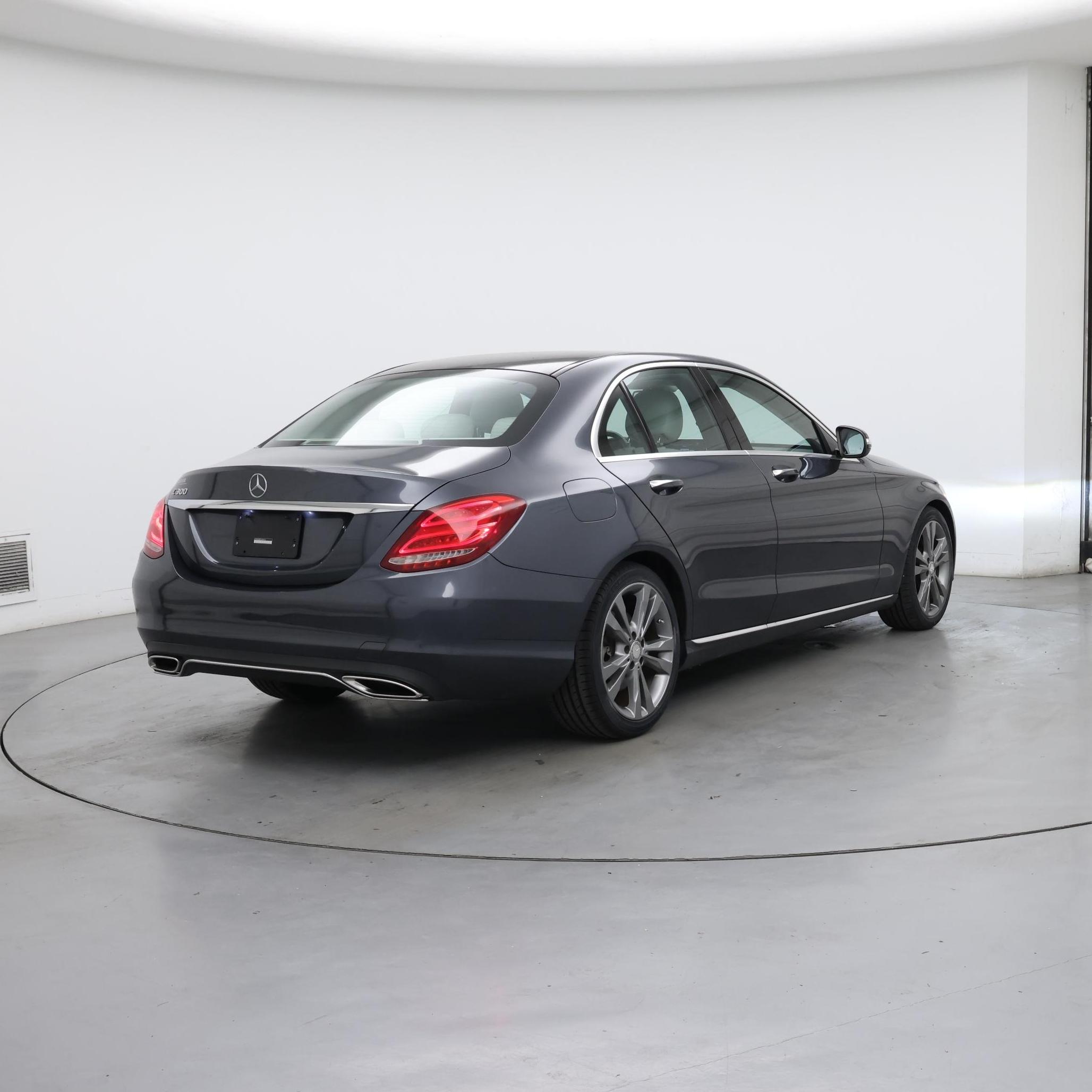 Thumbnail: 2015 Mercedes-Benz C-Class - 8