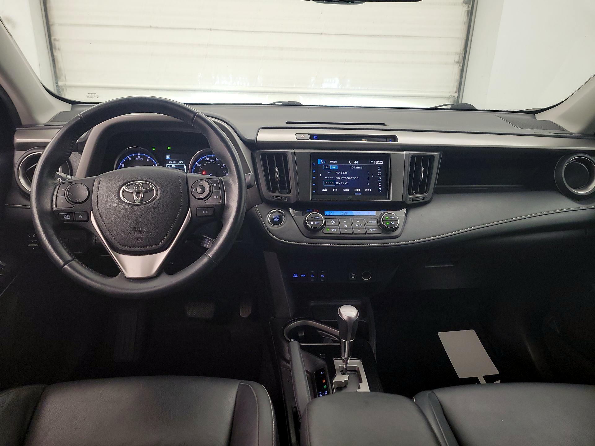Thumbnail: 2016 Toyota RAV4 - 9