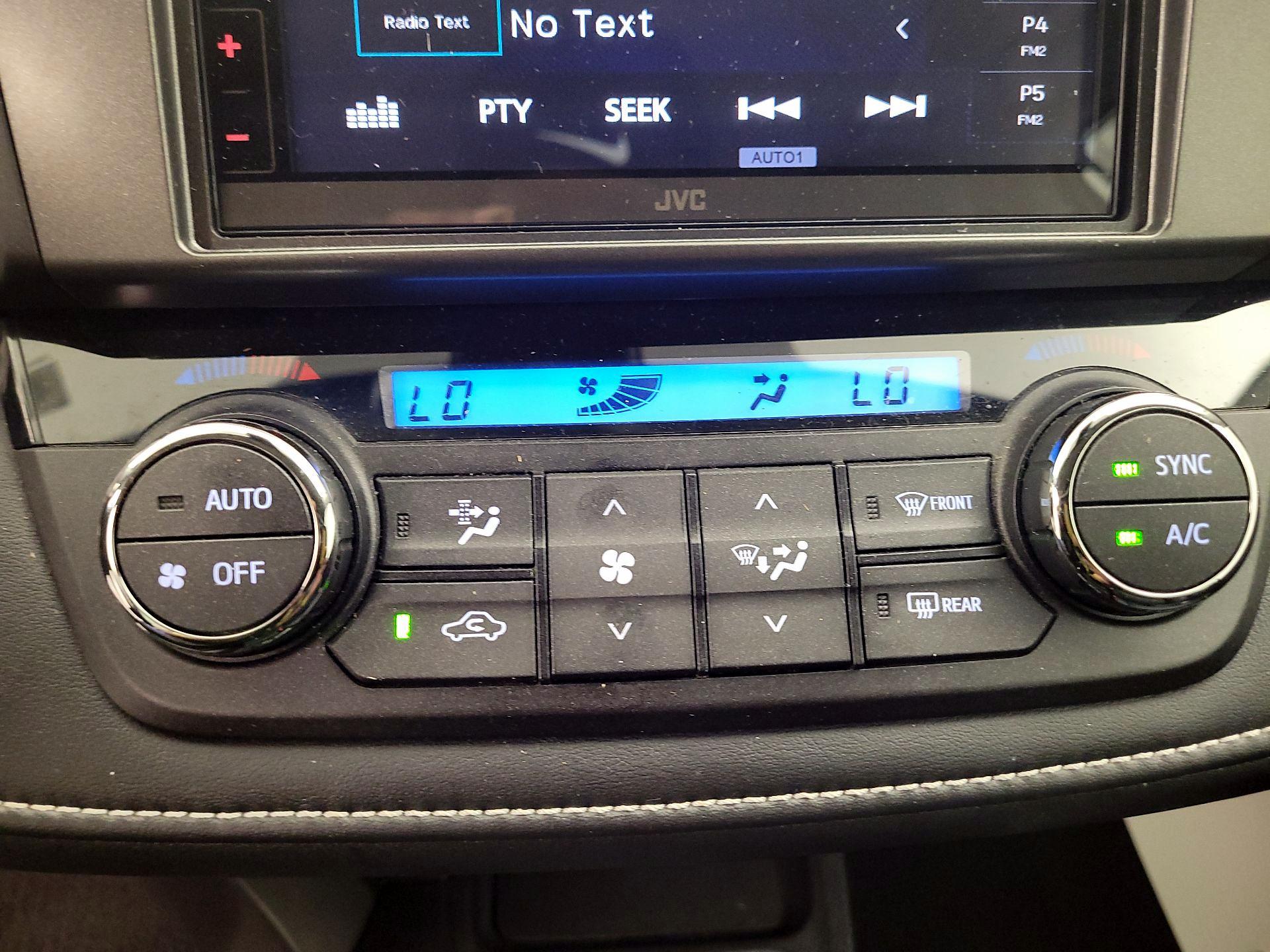 Thumbnail: 2016 Toyota RAV4 - 15