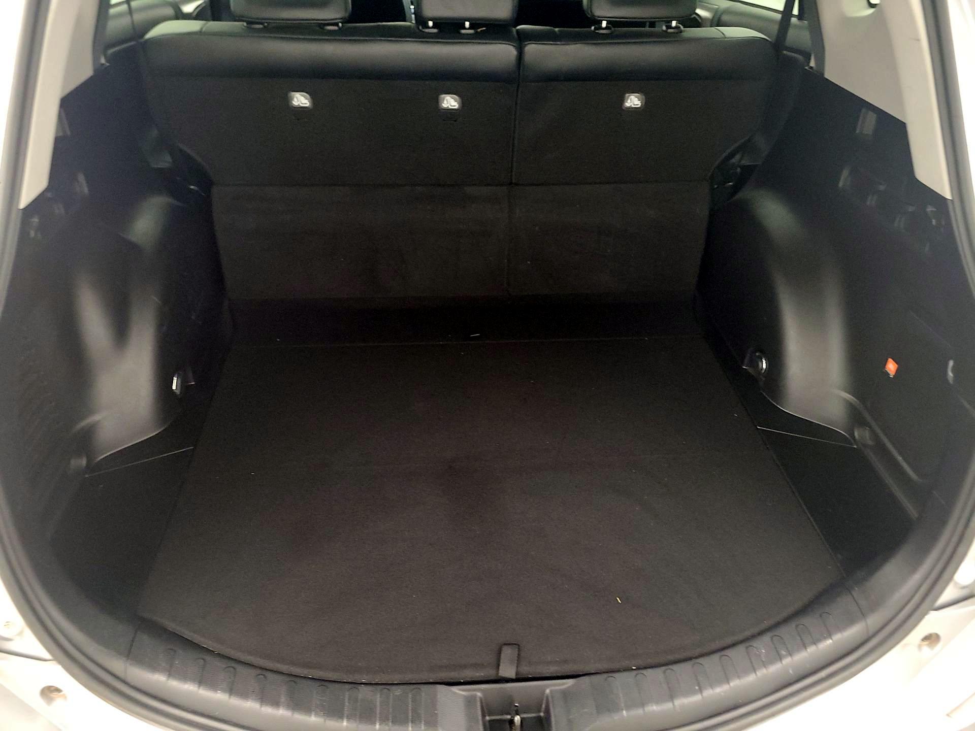 Thumbnail: 2016 Toyota RAV4 - 19