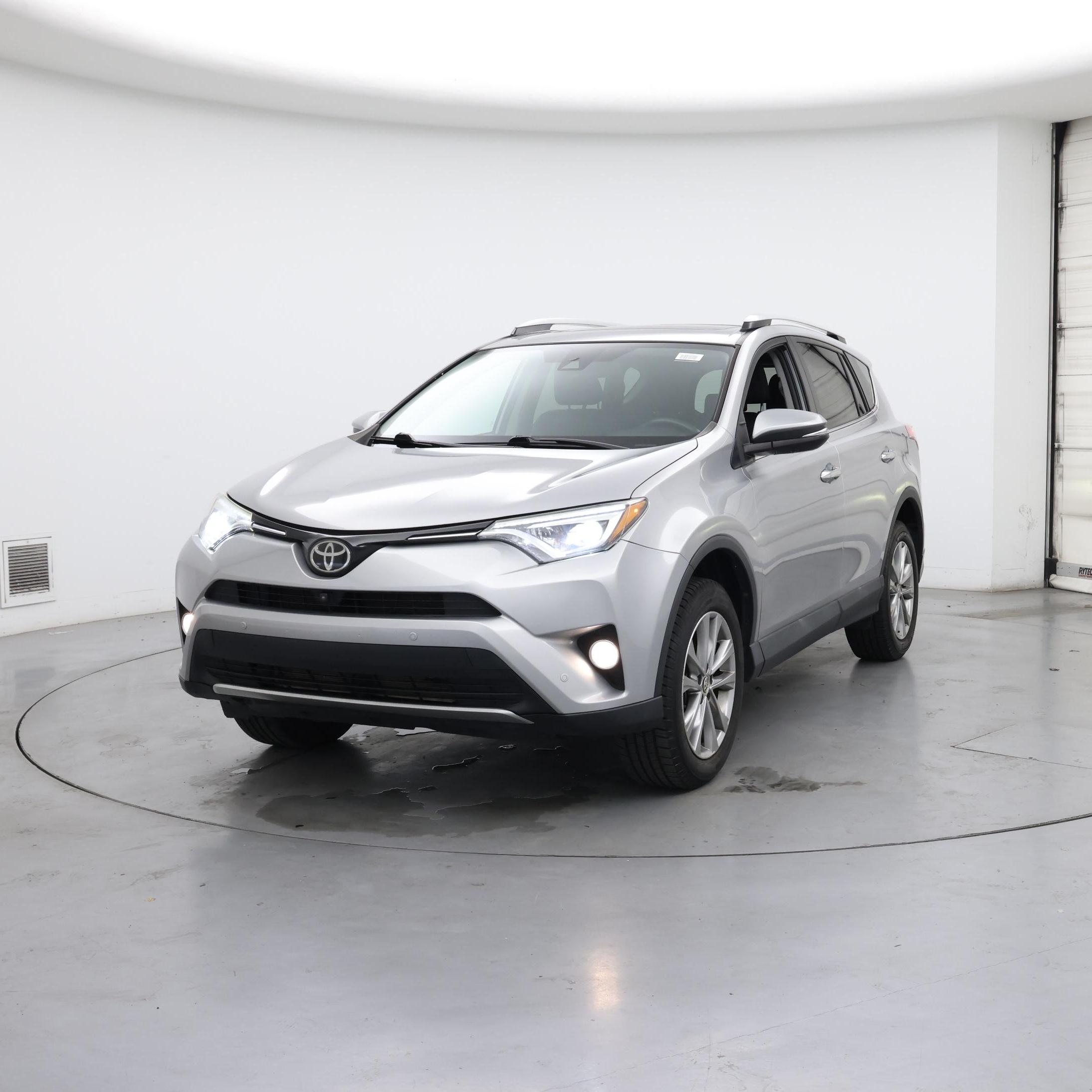 Thumbnail: 2016 Toyota RAV4 - 4