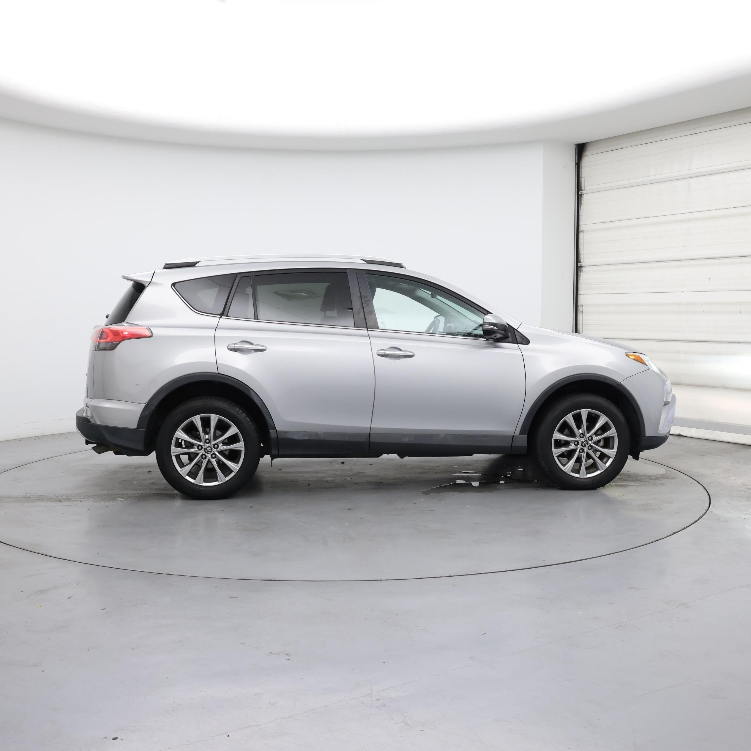 Thumbnail: 2016 Toyota RAV4 - 7
