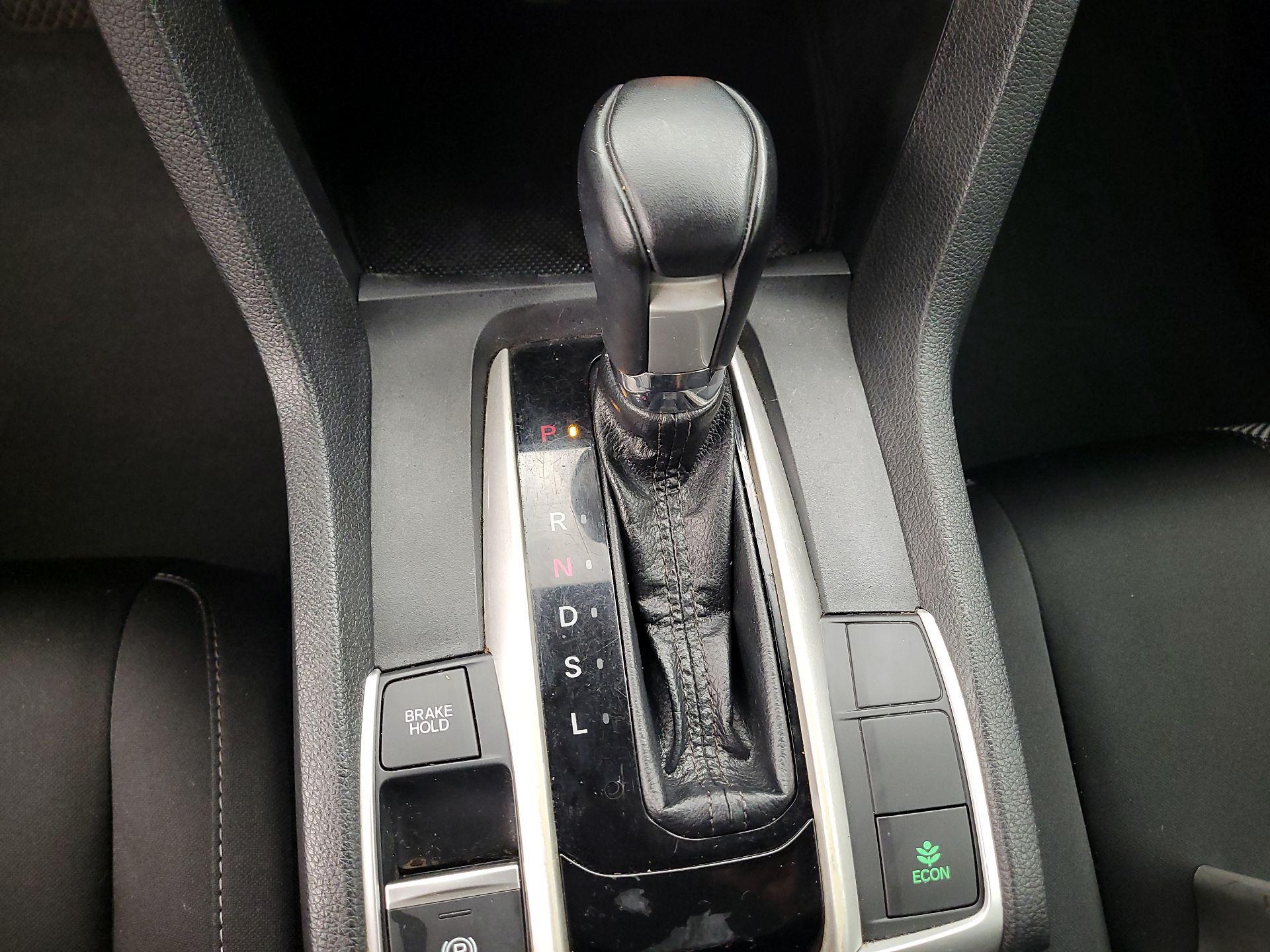 Thumbnail: 2019 Honda Civic - 16