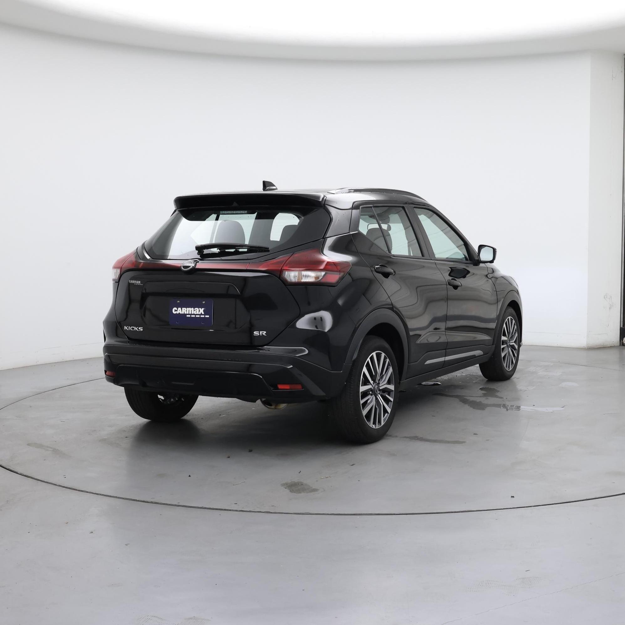 Thumbnail: 2024 Nissan Kicks - 8