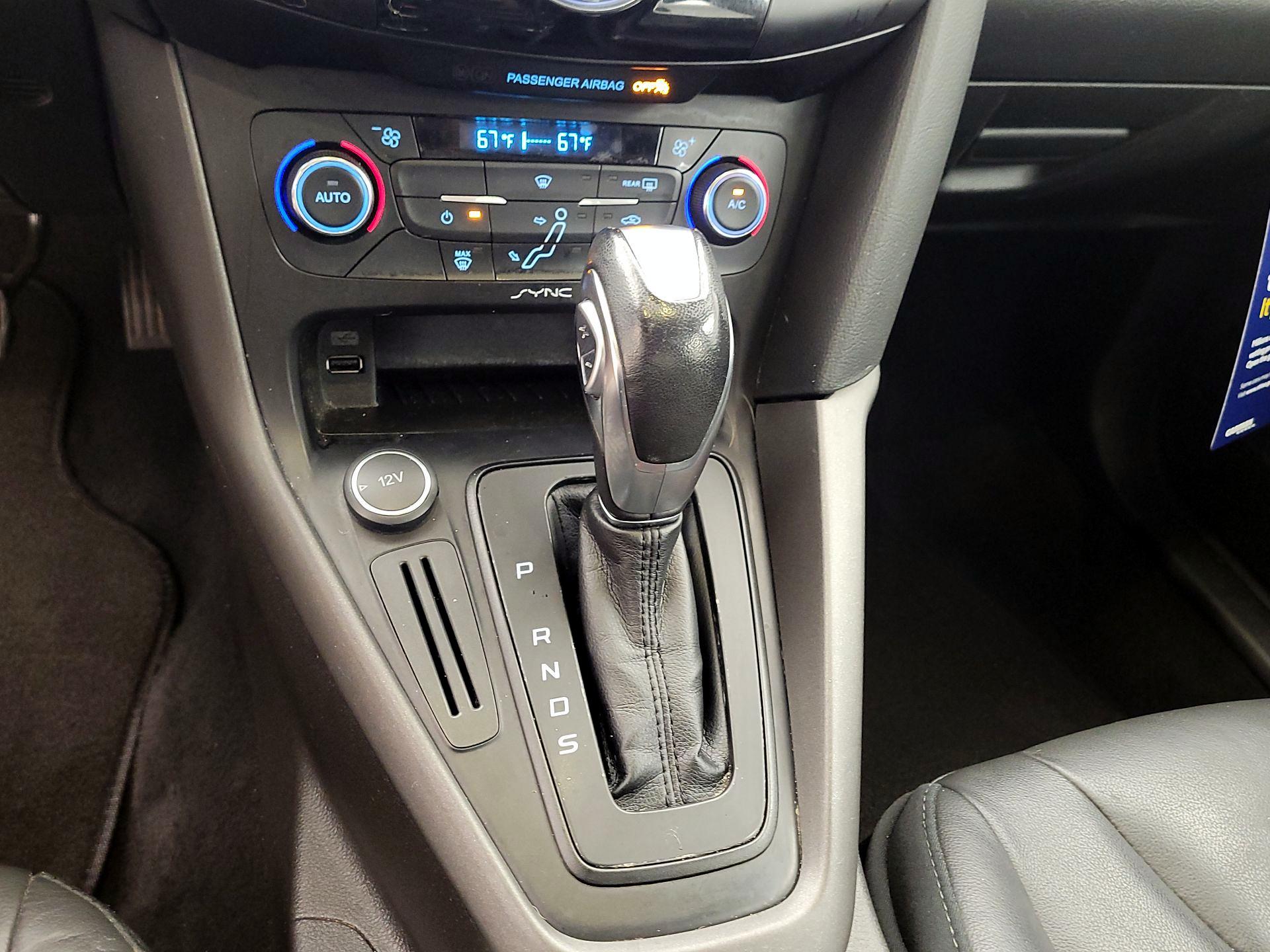 Thumbnail: 2016 Ford Focus - 17