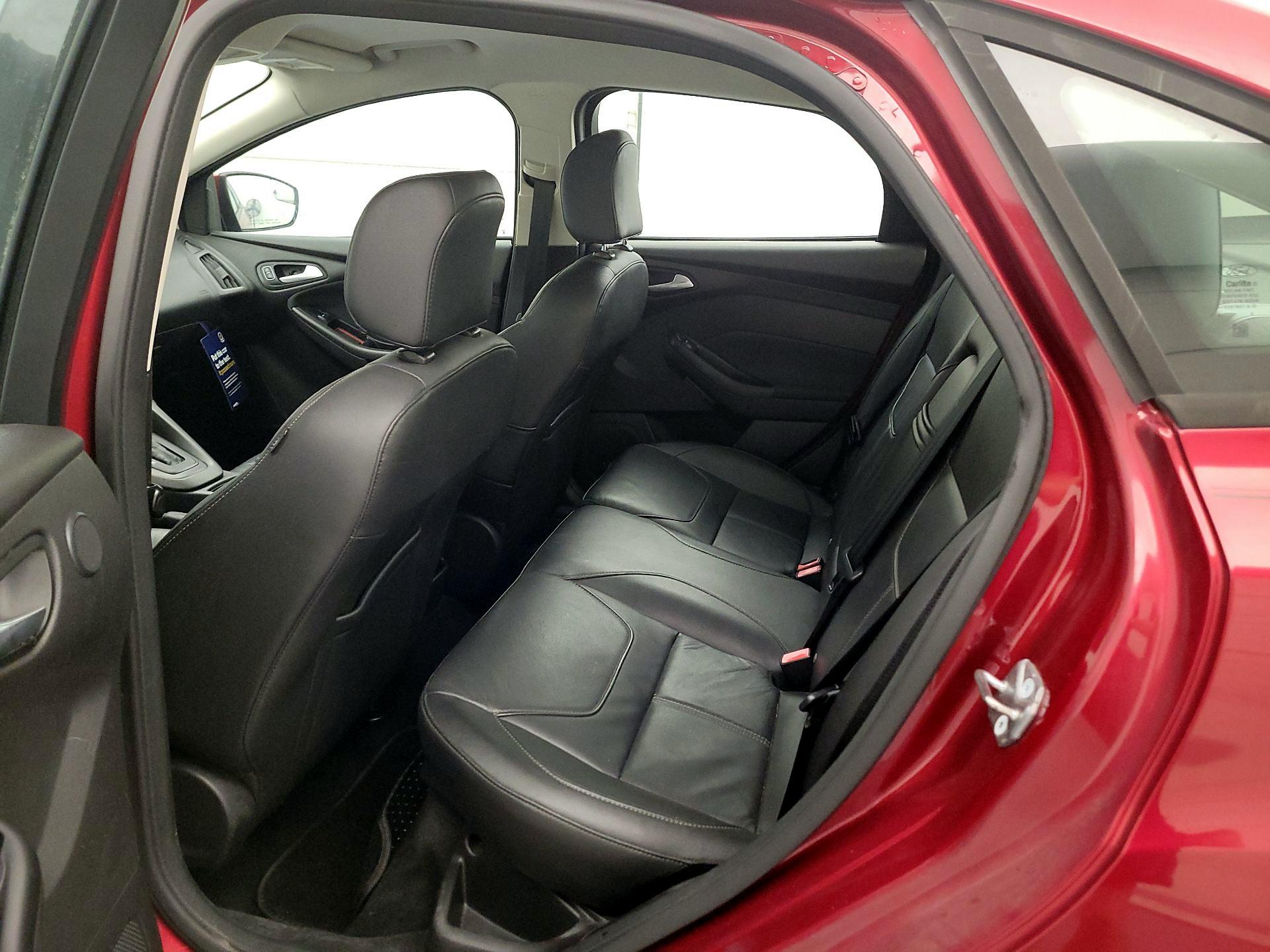 Thumbnail: 2016 Ford Focus - 19