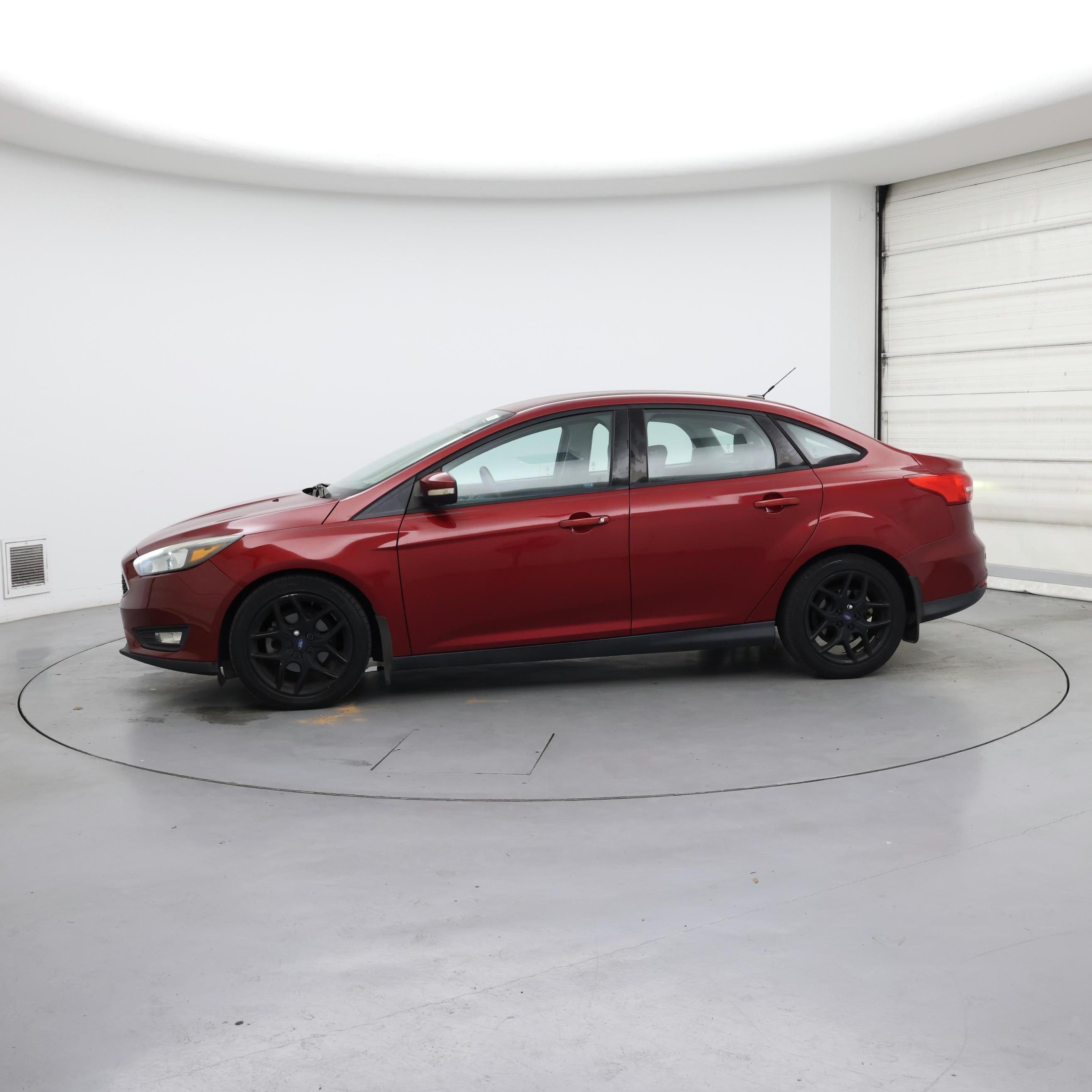 Thumbnail: 2016 Ford Focus - 3