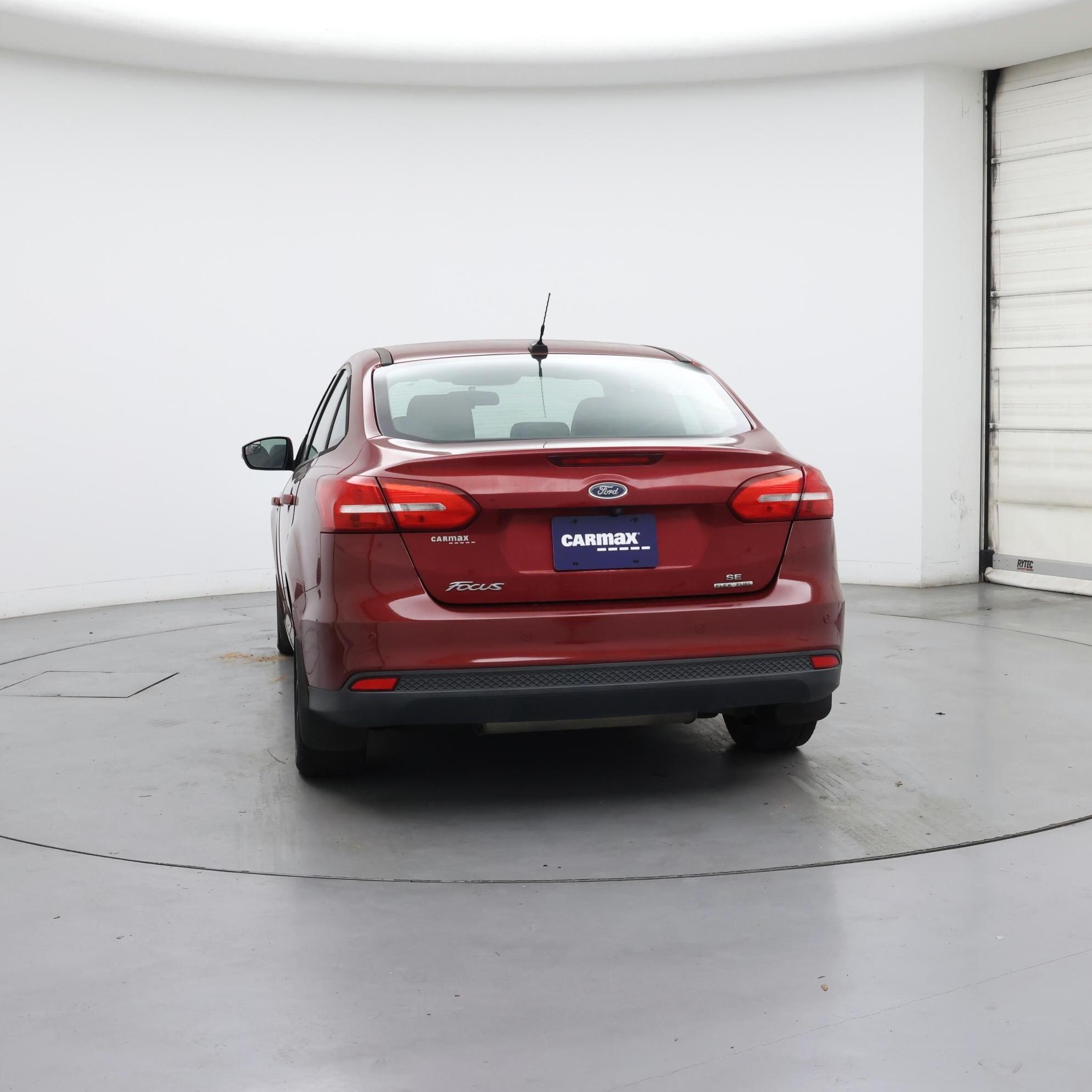 Thumbnail: 2016 Ford Focus - 6