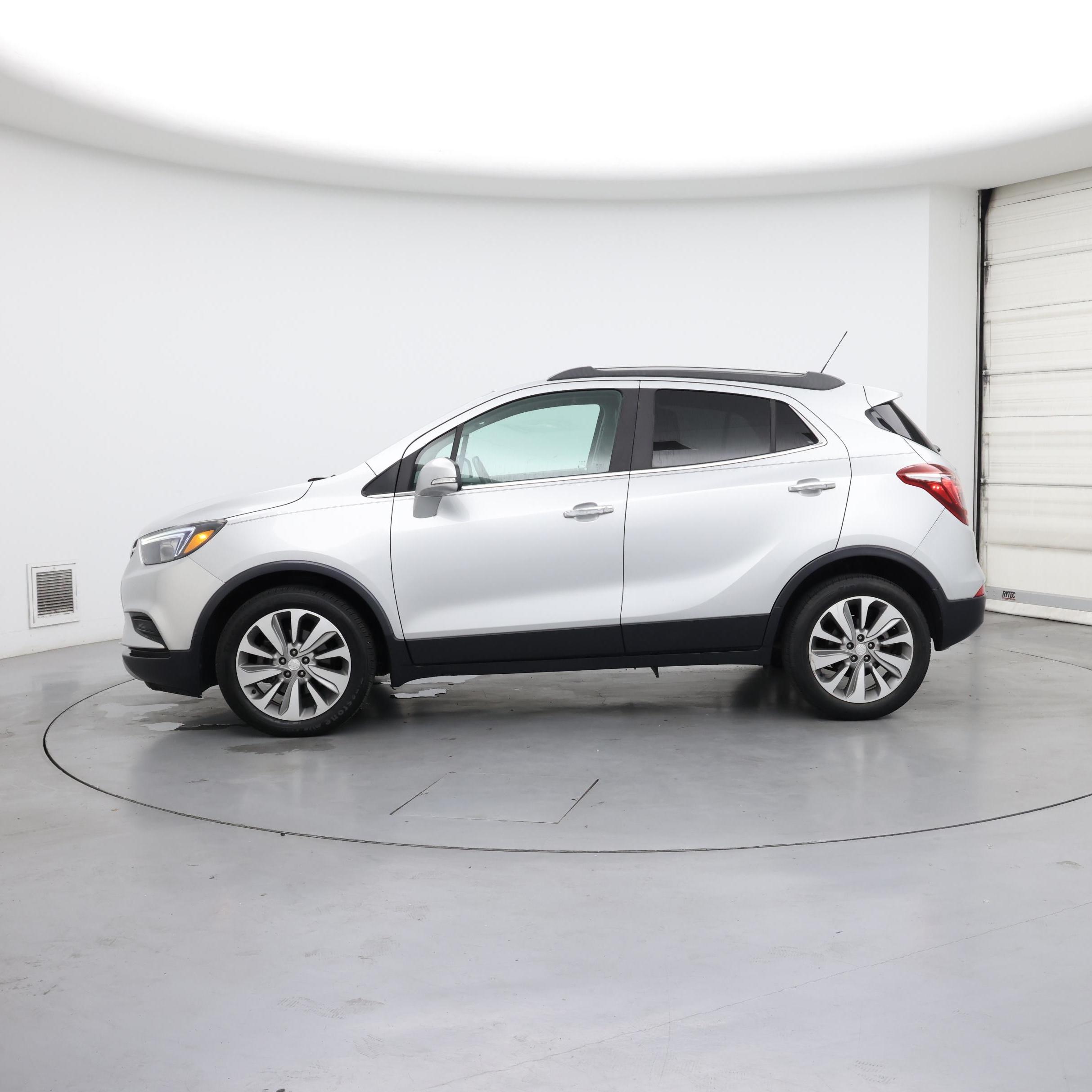 Thumbnail: 2019 Buick Encore - 3